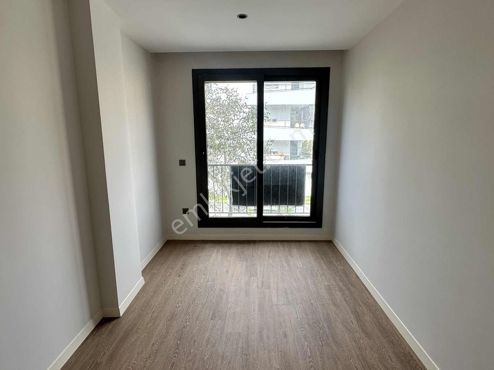 Seferihisar Camikebirde Site İçi Ebeveyn Banyolu Satılık Daire - Görsel 19