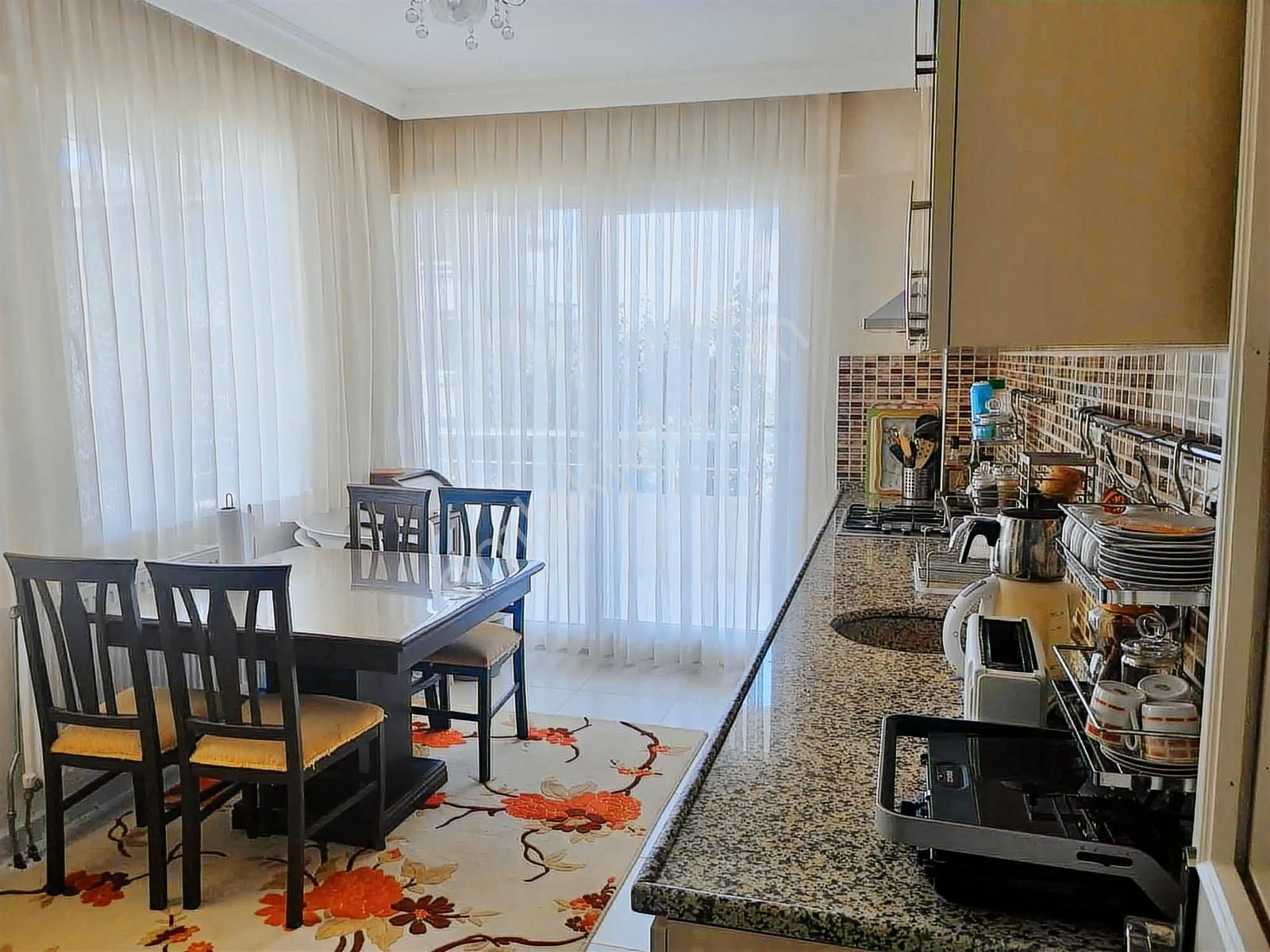 Seferihisar Sığacıkta Eşsiz Konumda Eşyalı Kiralık 3+1 Daire - Görsel 4