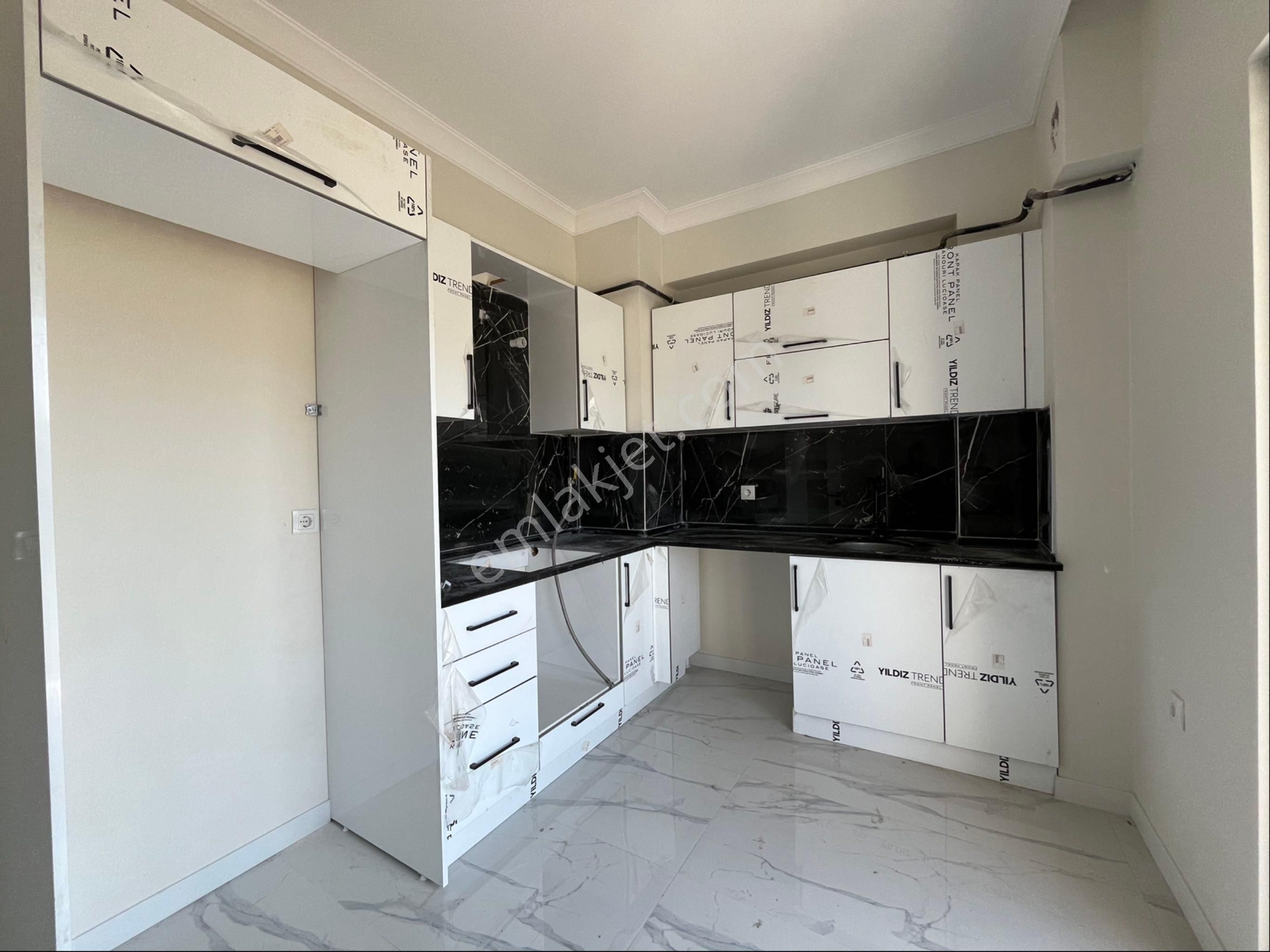 Doğa Manzaralı Geniş Asansörlü Sıfır 2+1 Daireler - Görsel 11