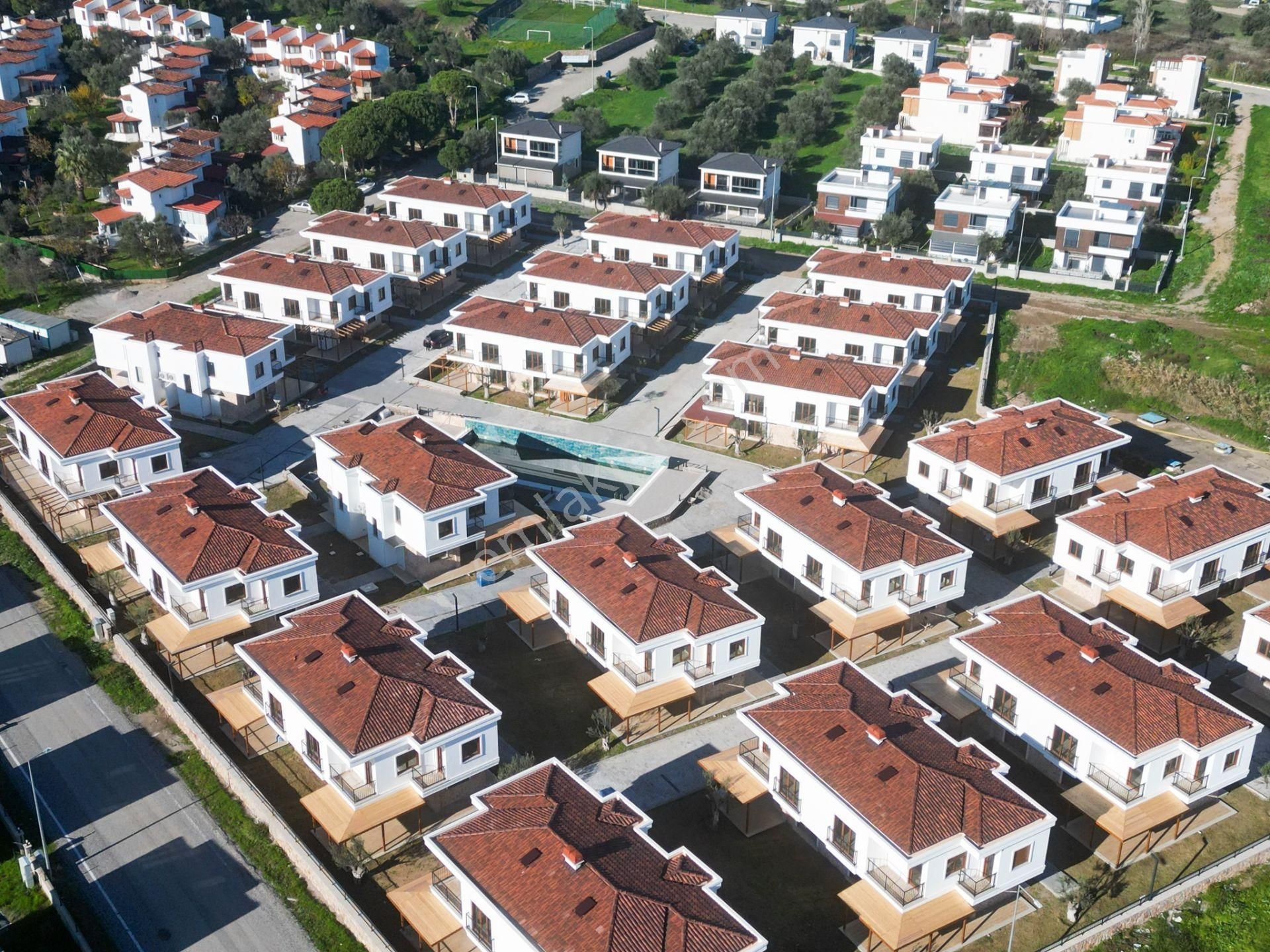 Gömeç İntaland Sevgi Köyü Taşevler Havuzlu Sitede 3+1 Dubleks Villa - Görsel 2