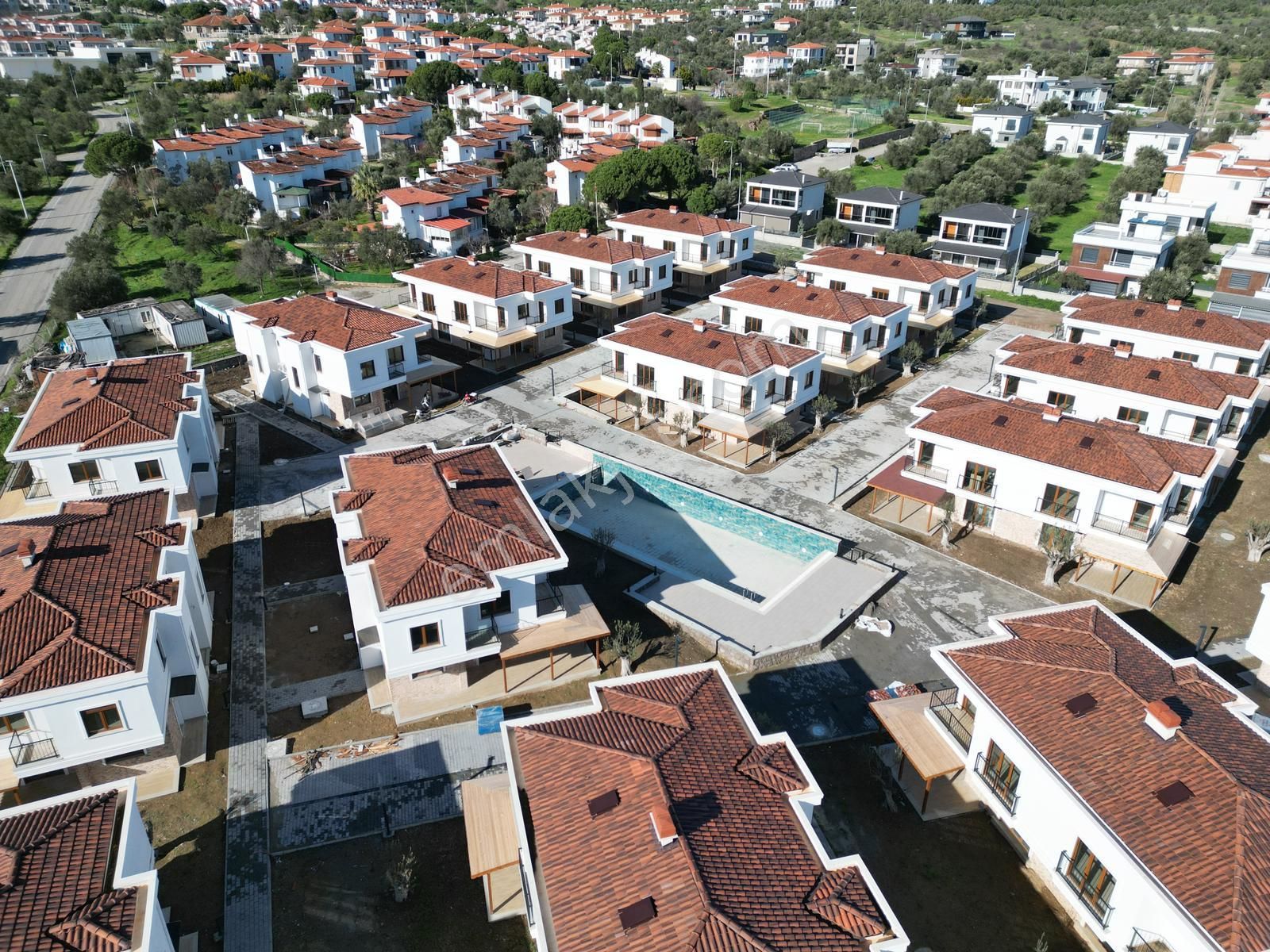 Gömeç İntaland Sevgi Köyü Taşevler Havuzlu Sitede 3+1 Dubleks Villa - Görsel 4