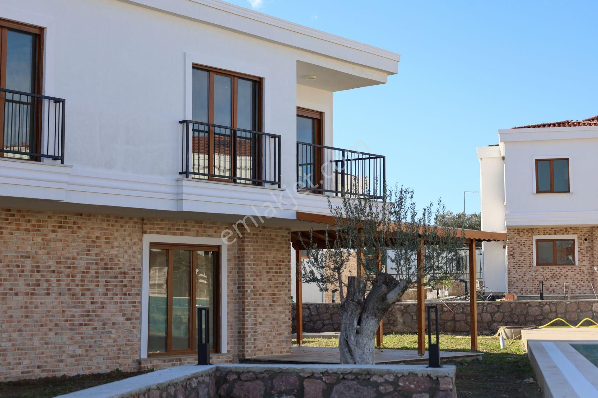 Gömeç İntaland Sevgi Köyü Taşevler Havuzlu Sitede 3+1 Dubleks Villa - Görsel 9