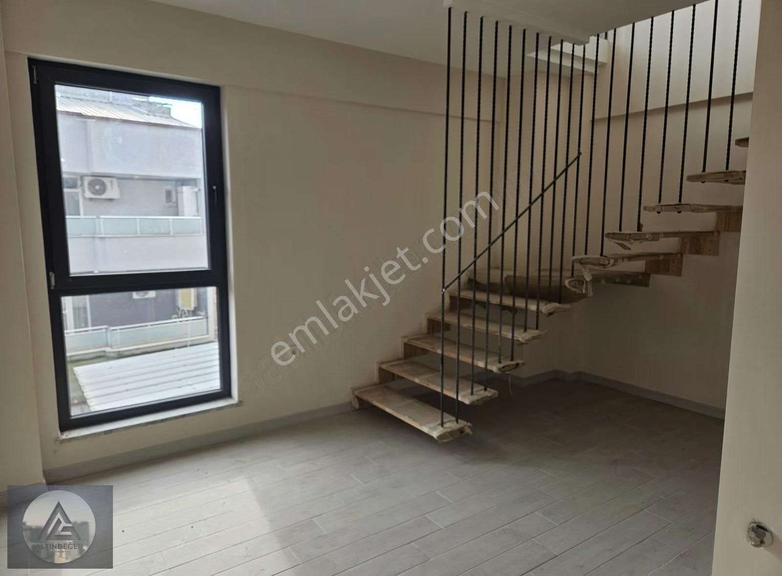 Altınova Merkez'de Cadde Üzeri Satılık Dubleksler - Görsel 15