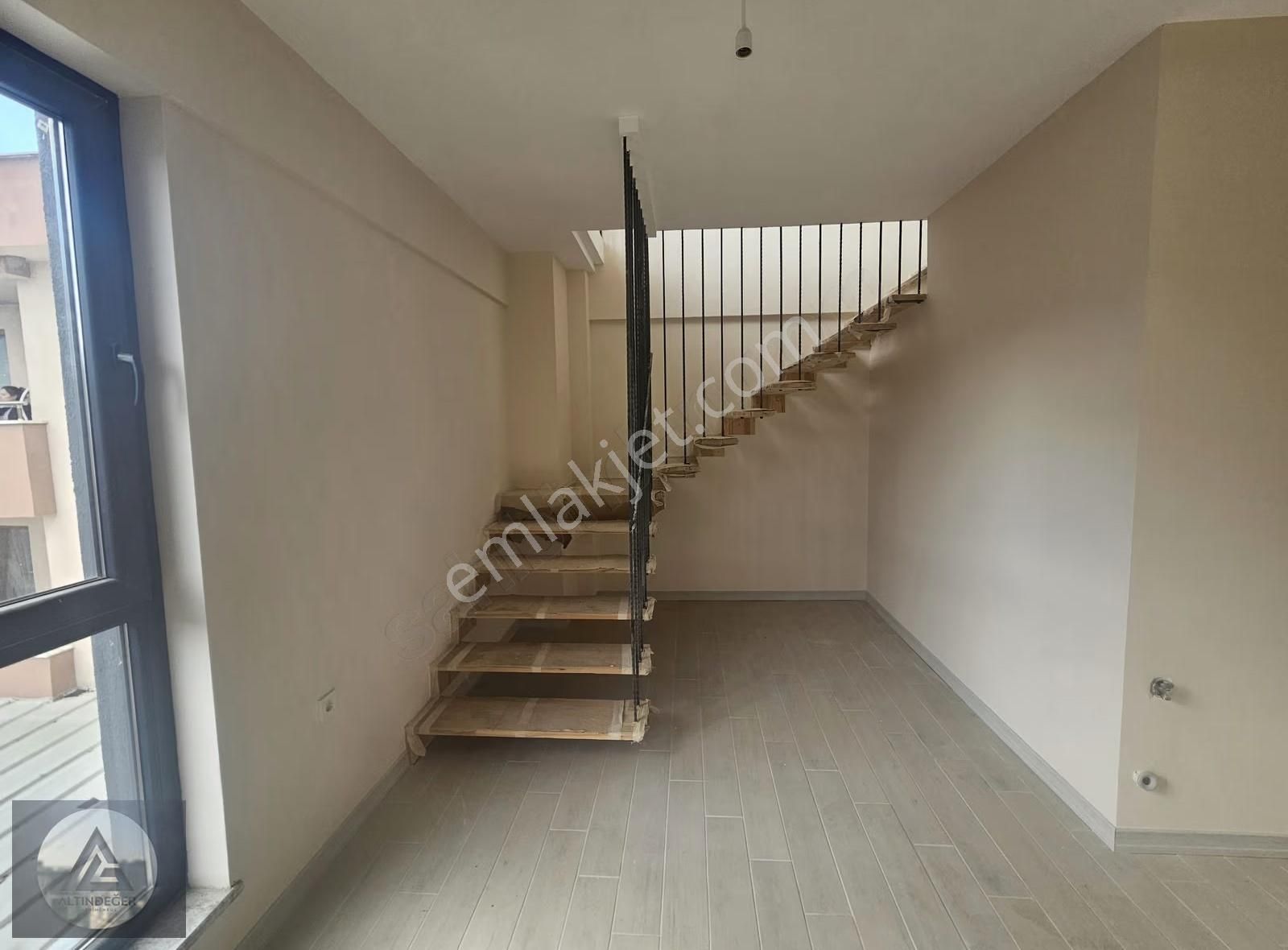 Altınova Merkez'de Cadde Üzeri Satılık Dubleksler - Görsel 28