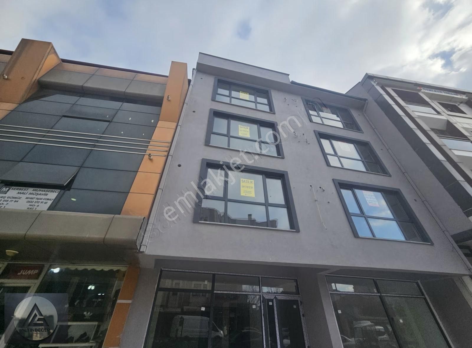 Altınova Merkez'de Cadde Üzeri Satılık Dubleksler - Görsel 33