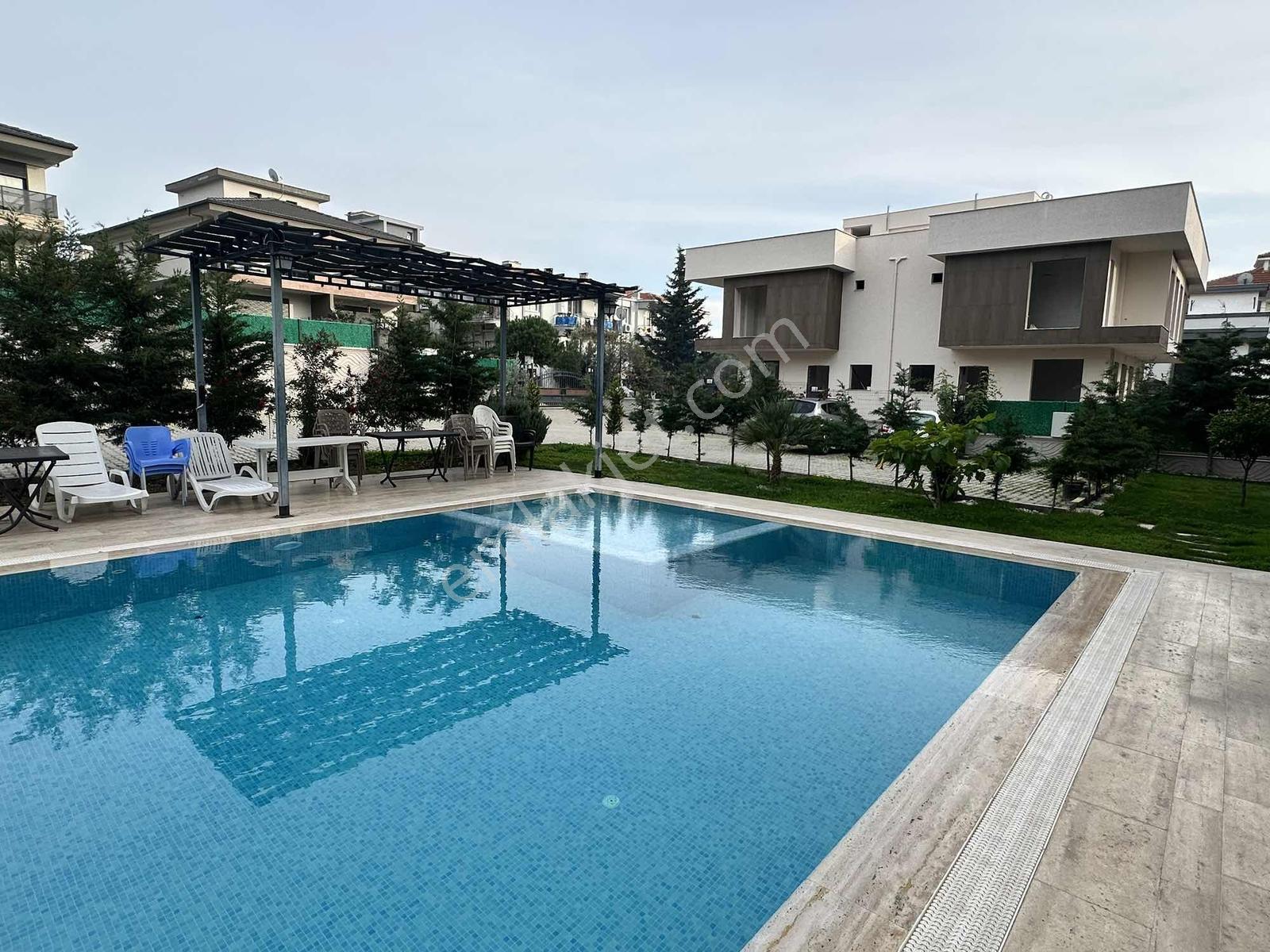 Camikebirde Site İçerisinde Havuzlu Ayrı Mutfaklı Satılık Daire - Görsel 25