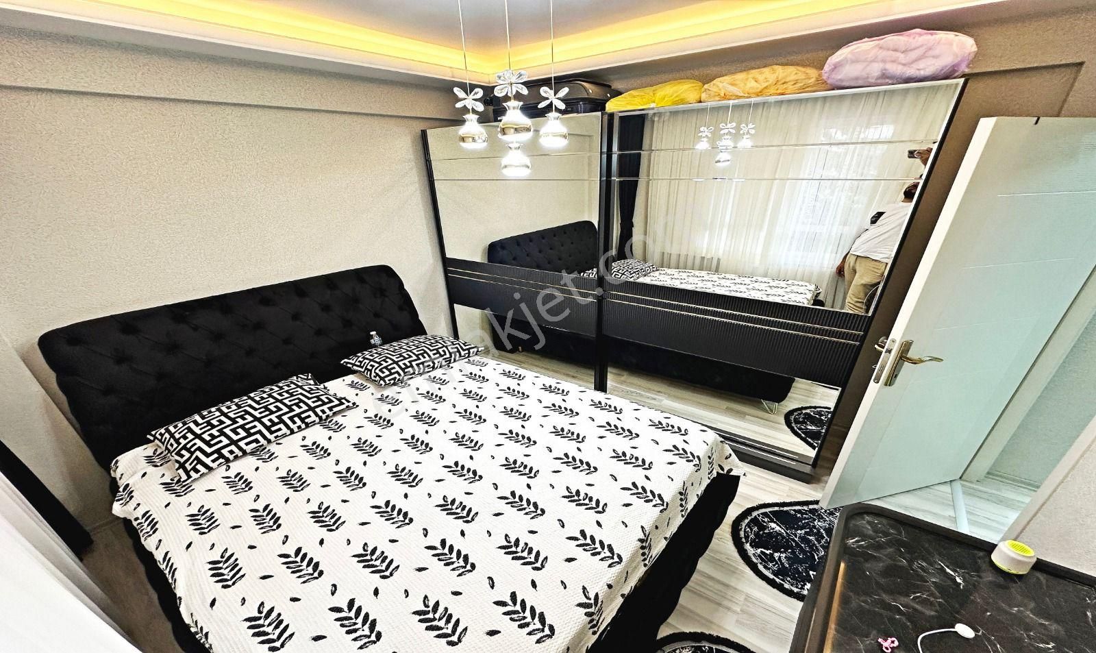 Ankara Keçiörende Katta Ful+ful Yapılı Asansörlü 5 Yıllık Bina - Görsel 12