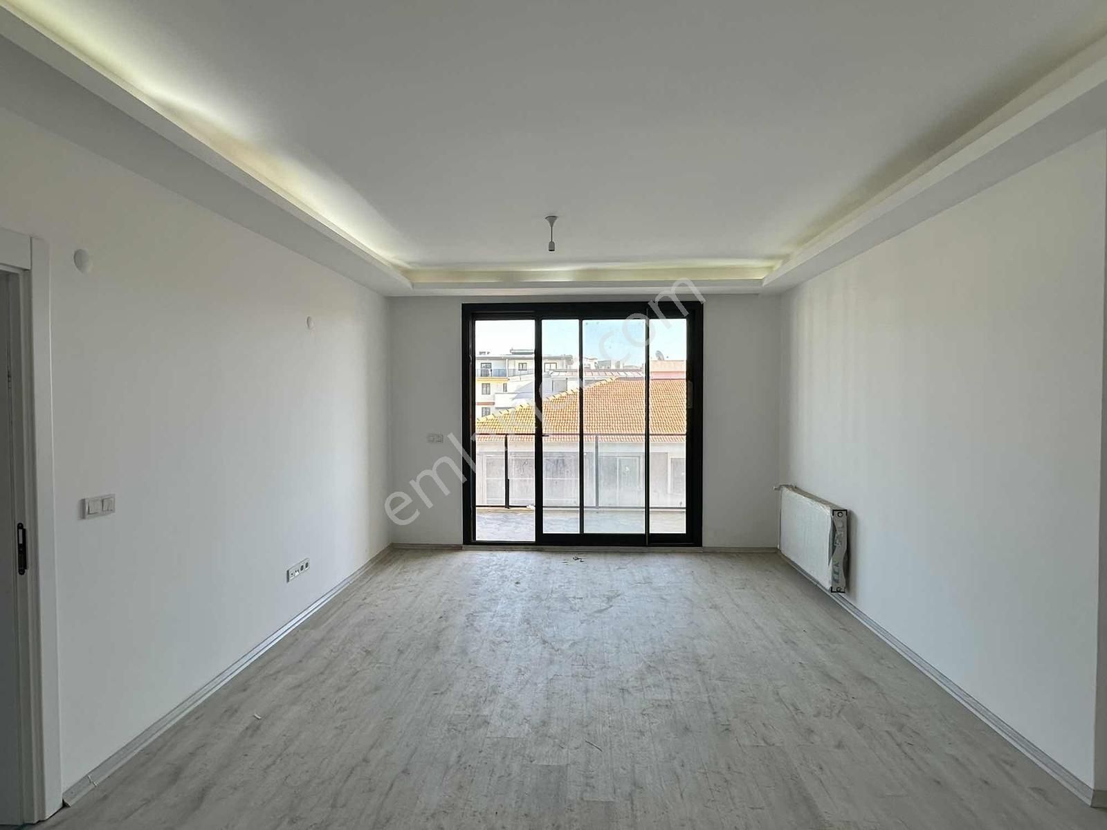 Eşsiz Konumda Havuzlu Site İçerisinde Arakat 98 M2 Satılık Daire - Görsel 8