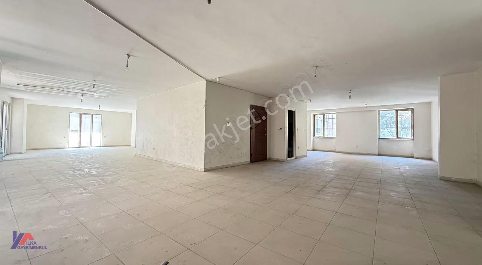 Kağıthane Talatpaşa Mh Yük Asansörlü Kiralık 200m2 Dükkan & Depo - Görsel 4