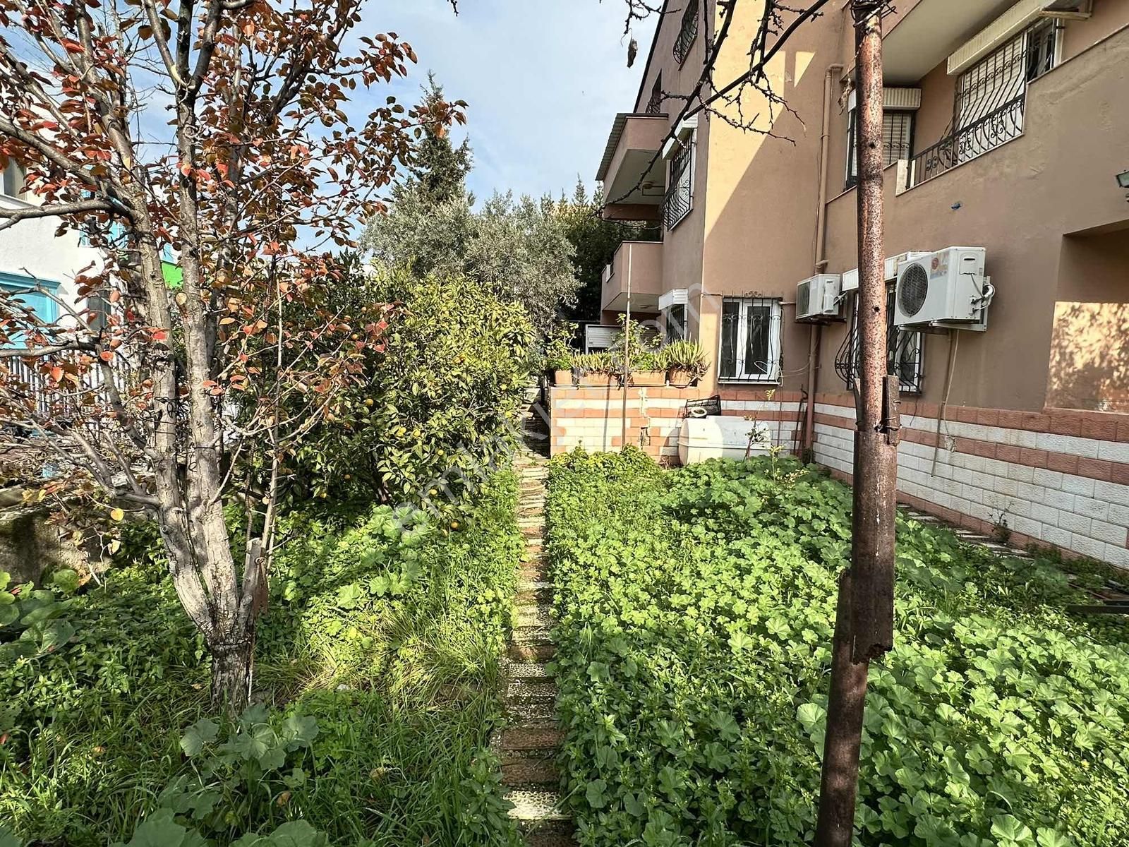 Seferihisar Çolakibrahimde Caddeye Yakın Geniş 7+1 Satılık Villa - Görsel 5