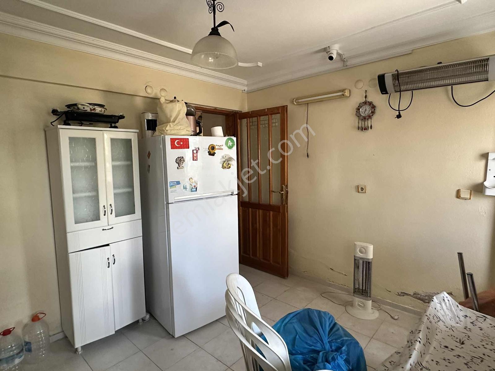 Seferihisar Çolakibrahimde Caddeye Yakın Geniş 7+1 Satılık Villa - Görsel 34