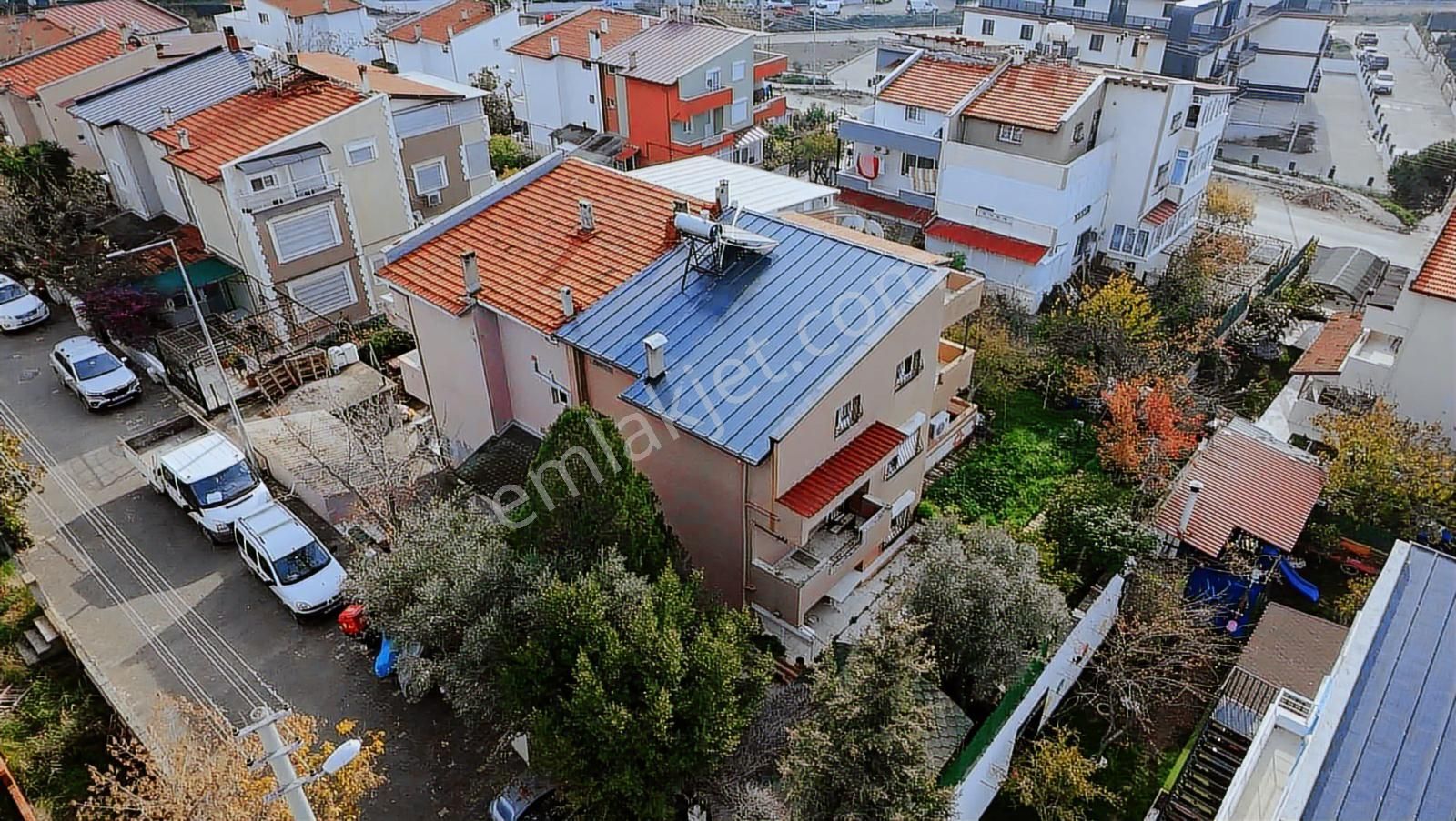 Seferihisar Çolakibrahimde Caddeye Yakın Geniş 7+1 Satılık Villa - Görsel 20