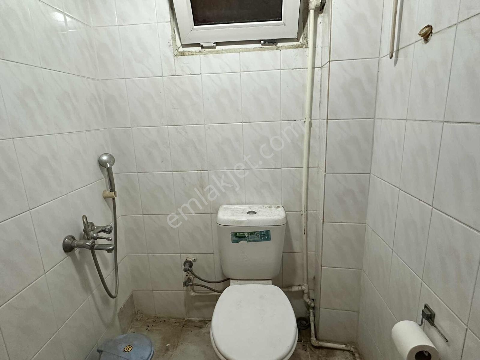 Seferihisar Çolakibrahimde Caddeye Yakın Geniş 7+1 Satılık Villa - Görsel 14