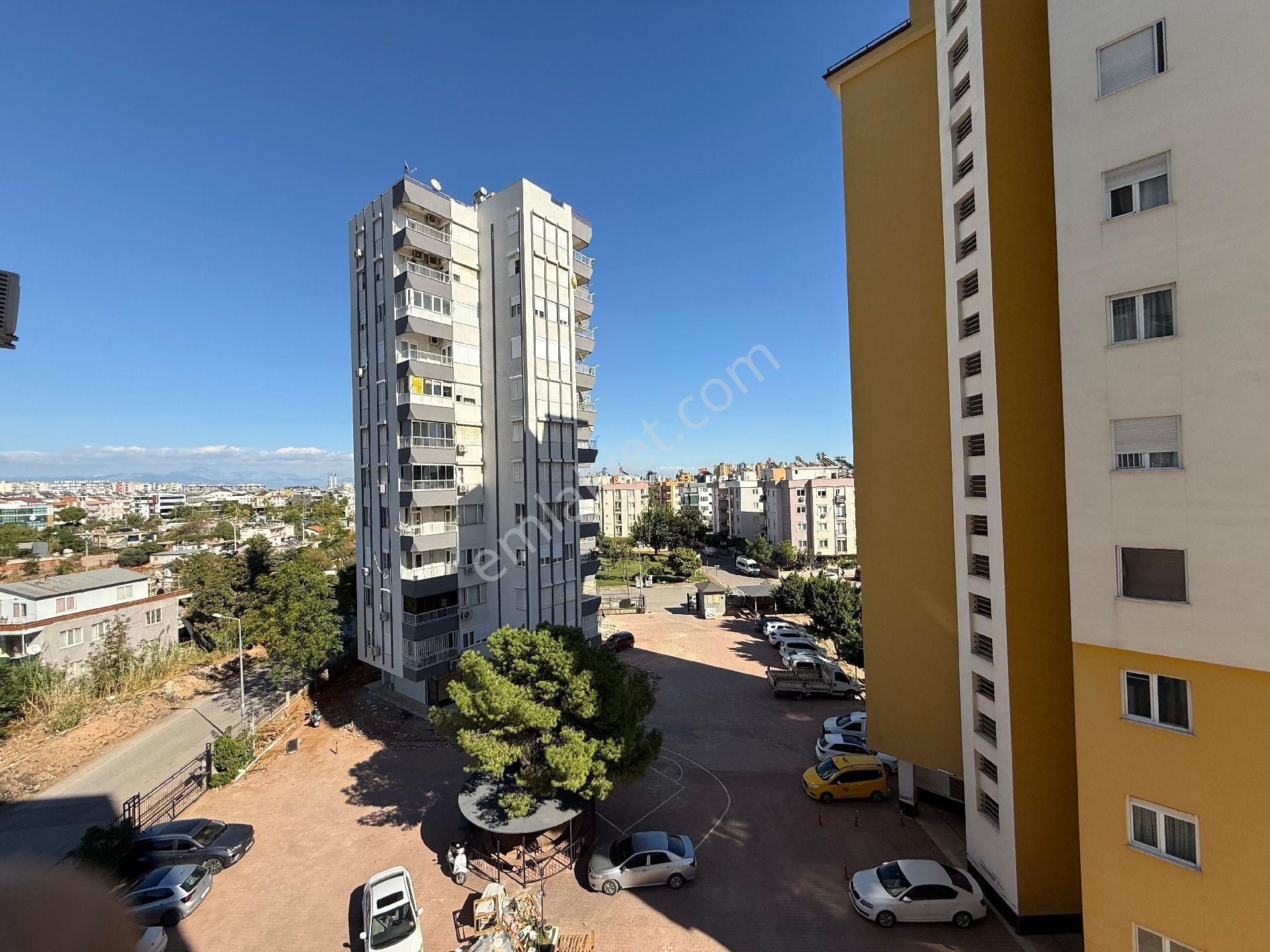 Antalya Muratpaşa Kızılarık Mah 2+1 Asansörlü Ara Katta Site İçinde