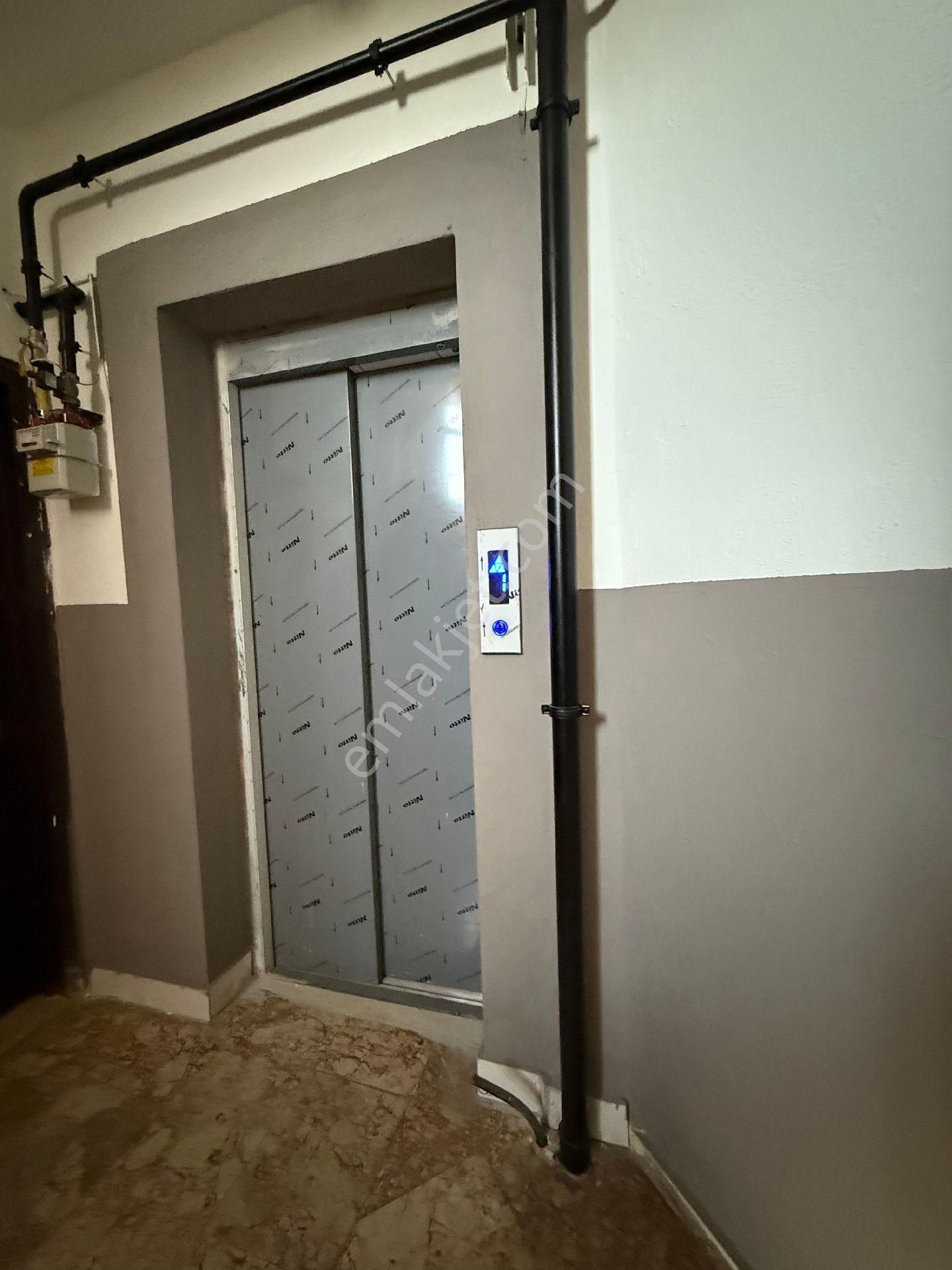 Antalya Muratpaşa Kızılarık Mah 2+1 Asansörlü Ara Katta Site İçinde - Görsel 5