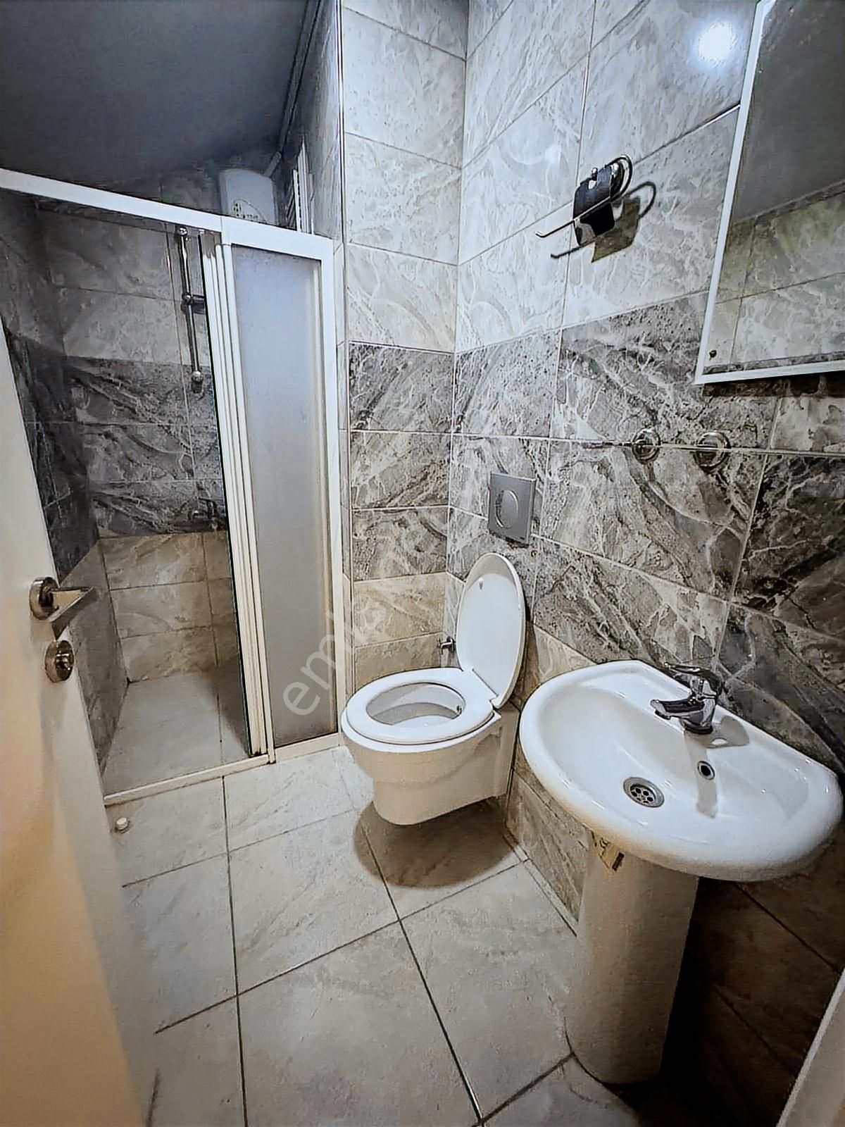 Görüklede Abonelikleri Açık Klimalı Teraslı 2+1 Kiralık Daire - Görsel 33