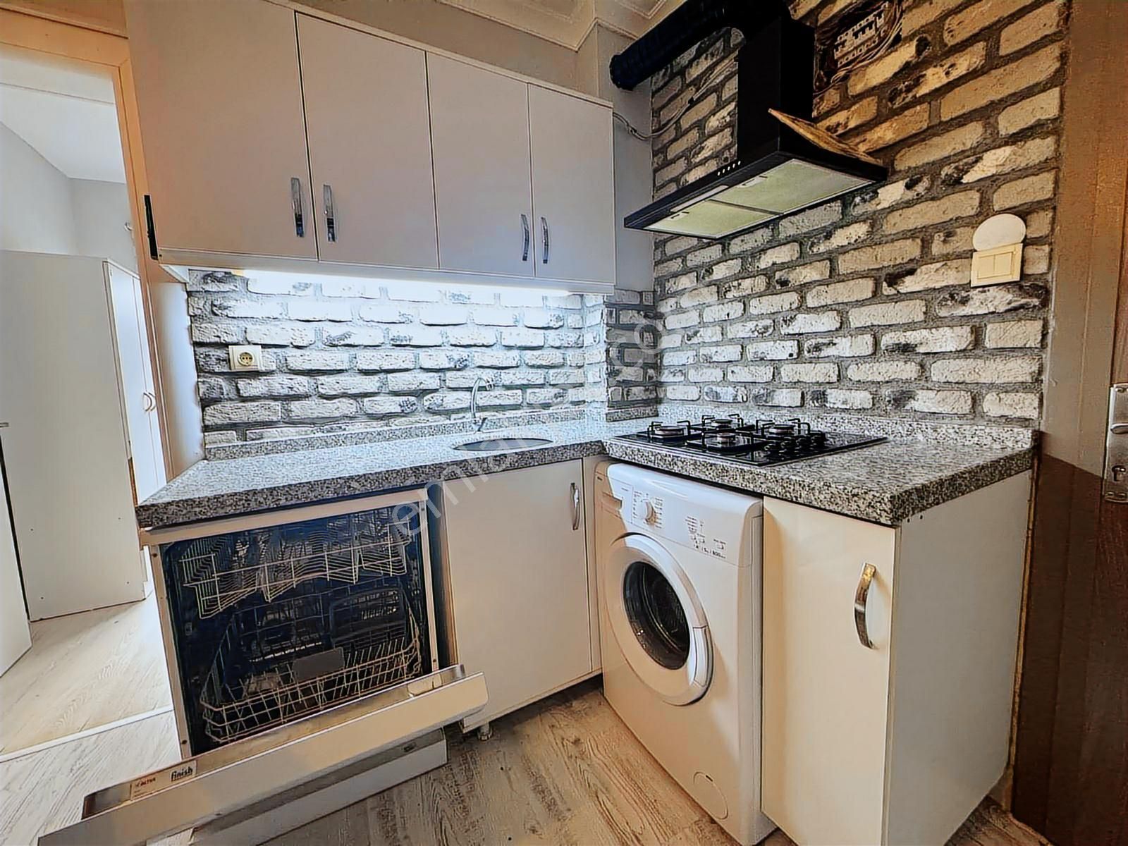 Görüklede Abonelikleri Açık Klimalı Teraslı 2+1 Kiralık Daire - Görsel 3