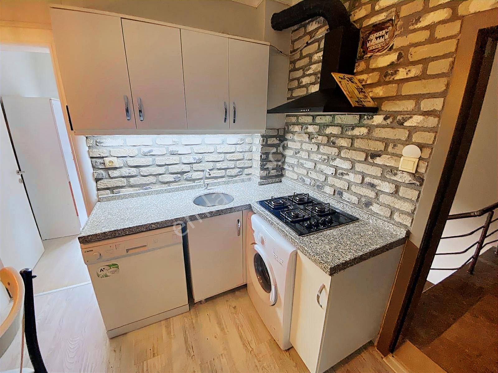Görüklede Abonelikleri Açık Klimalı Teraslı 2+1 Kiralık Daire - Görsel 34
