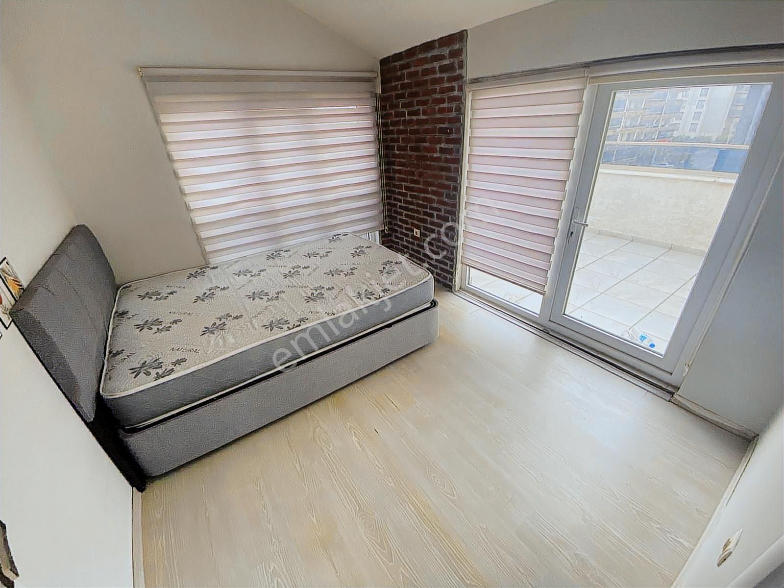 Görüklede Abonelikleri Açık Klimalı Teraslı 2+1 Kiralık Daire - Görsel 7