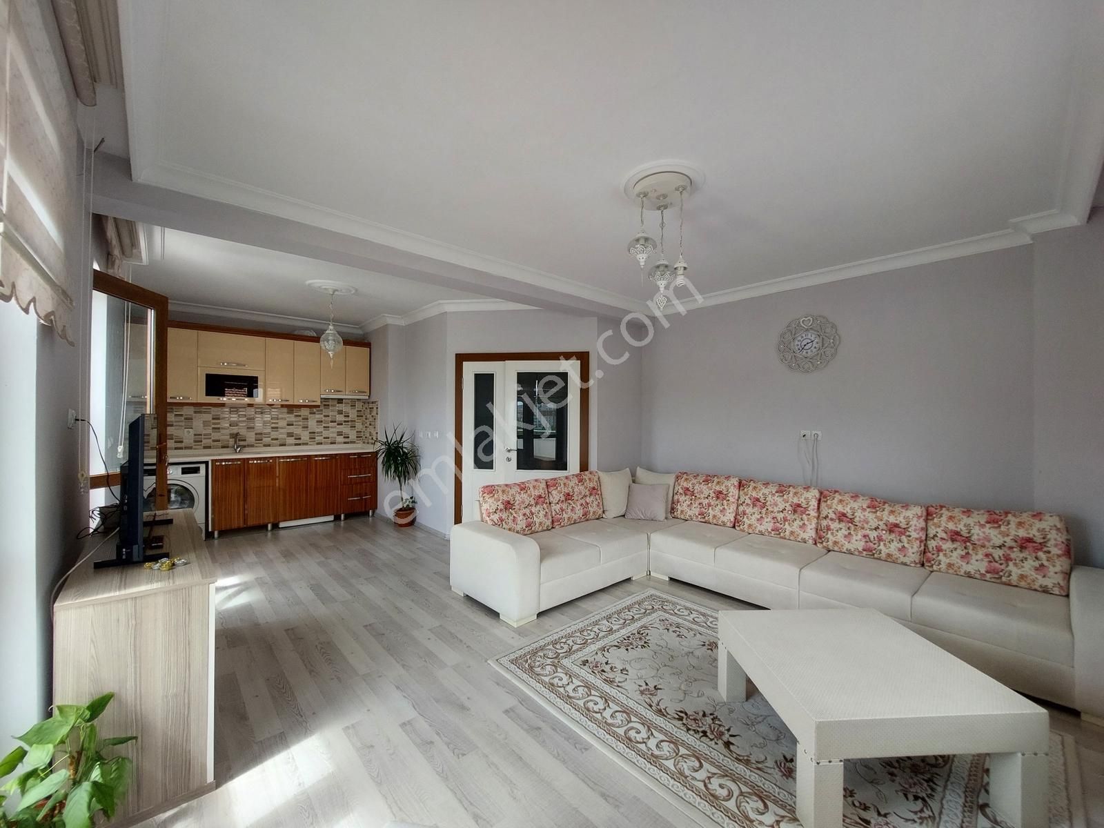 Elvan Mahallesinde Mükemmel Konumda 5+2 Satılık Teras - Görsel 4