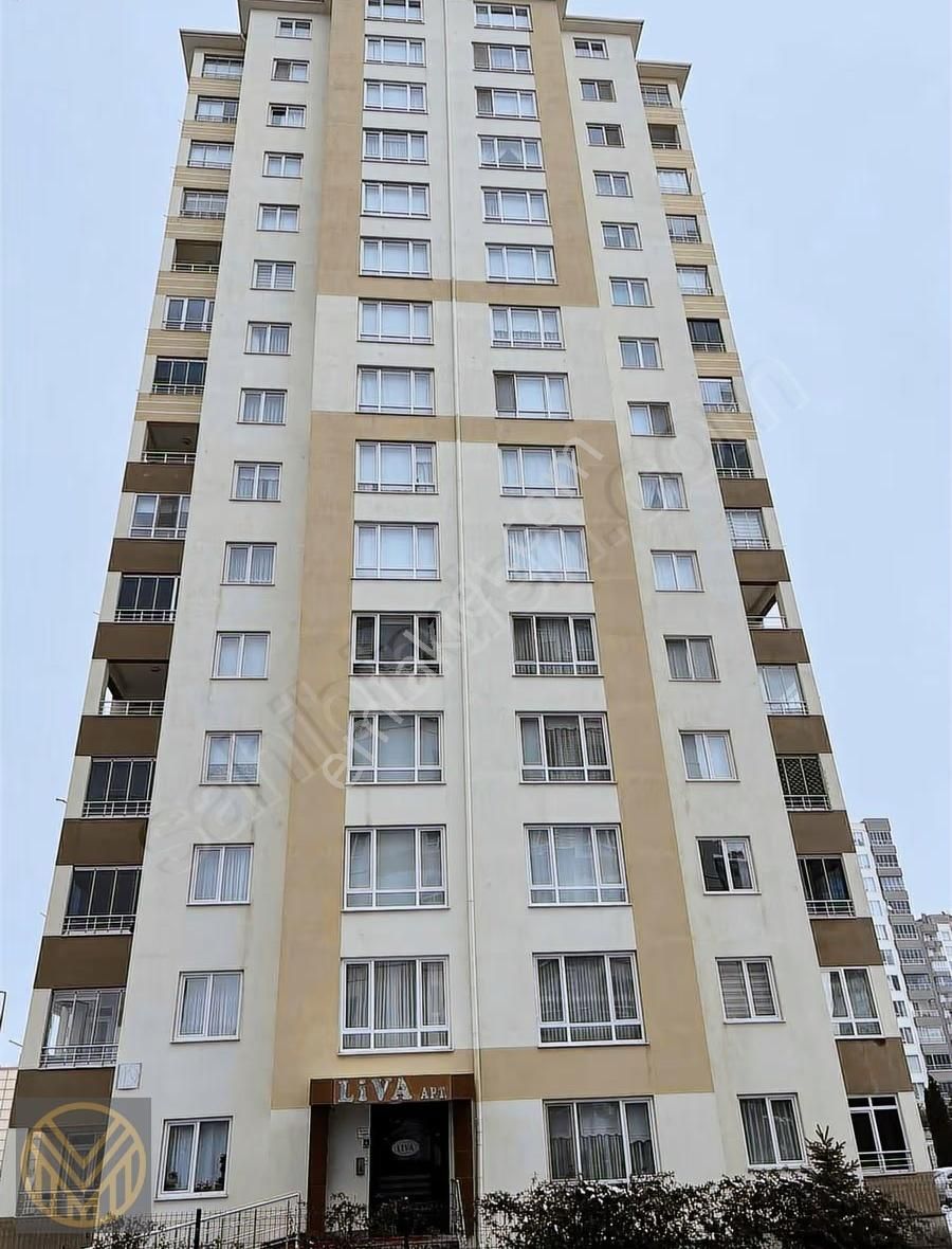 Beyazşehir'de Harika Konumda Satılık Daire