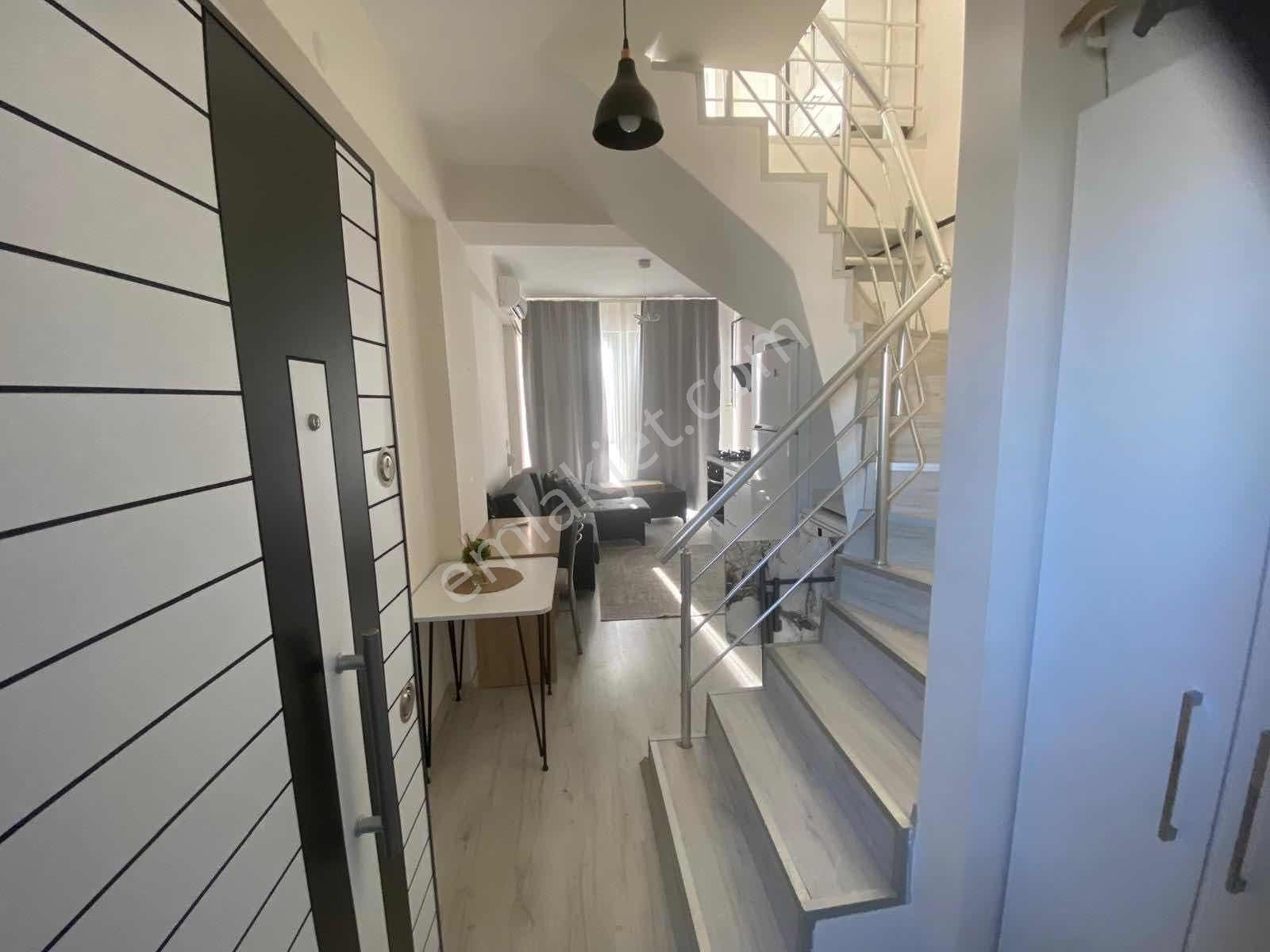 Seyrek Merkezi Konumda Full Eşyalı Kiralık 1+1 Dubleks Daire - Görsel 12