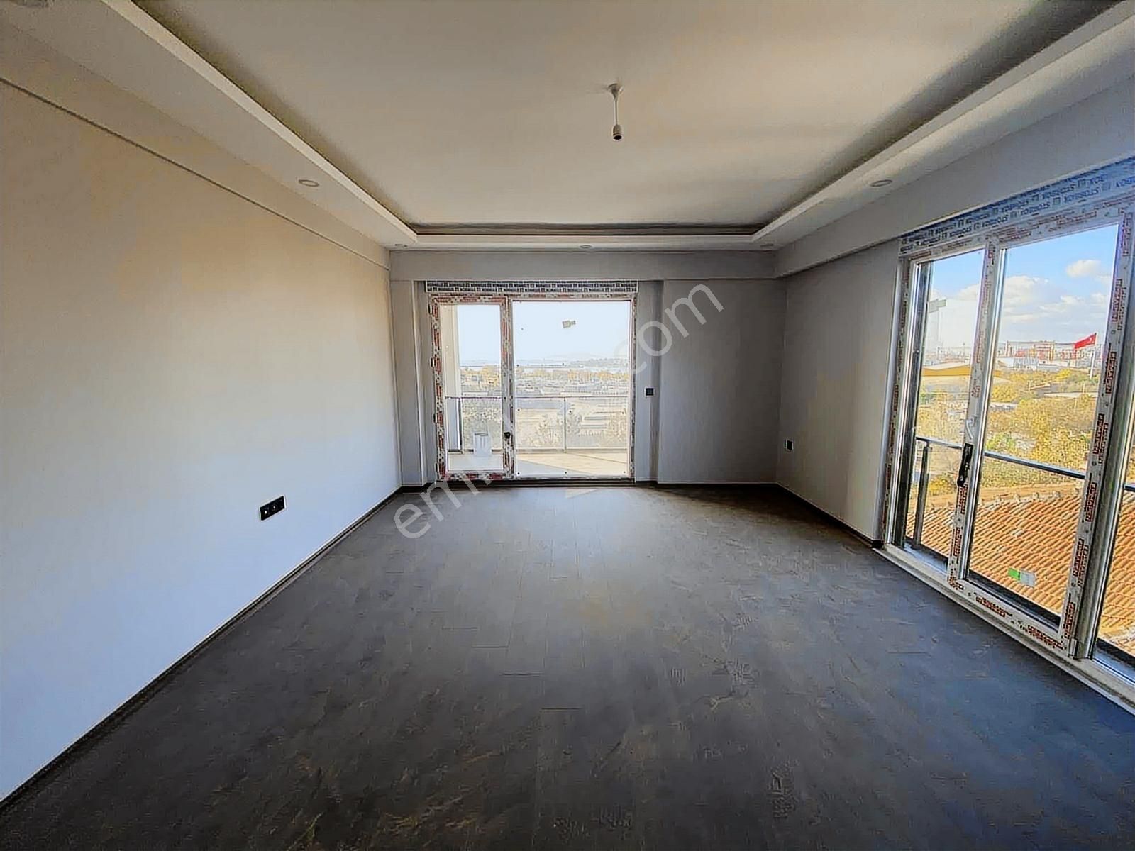 Yayla Mahallesi Deniz Manzaralı Satılık 4+2 Dubleks Daire