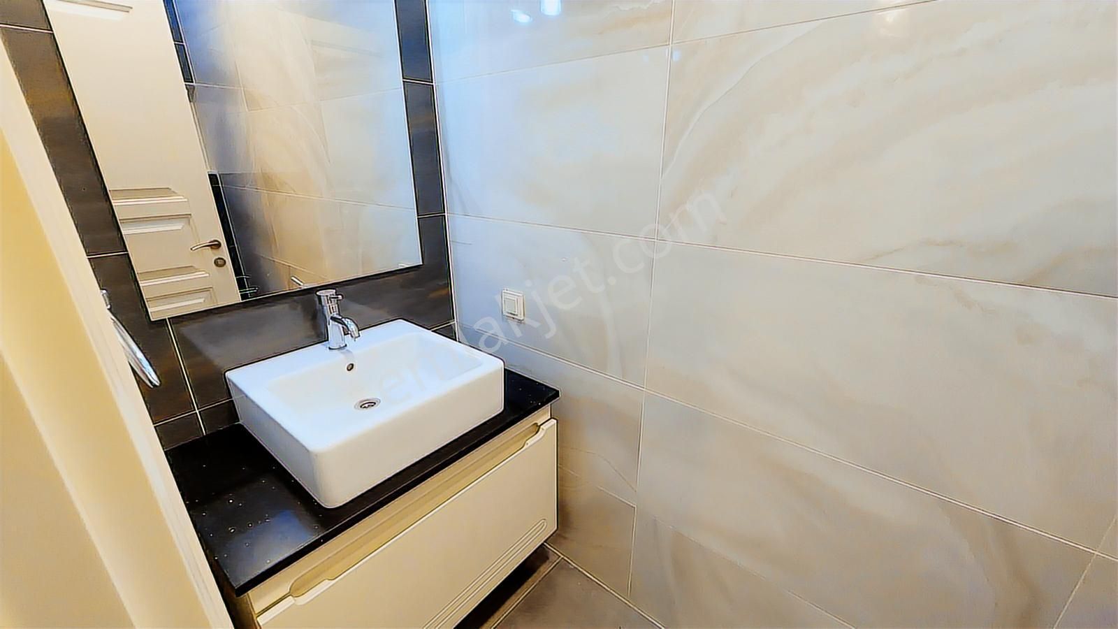 Bodrum Dirmil'de Deniz Manzaralı Ayrı Tapulu Hizmetli Evli Villa - Görsel 18