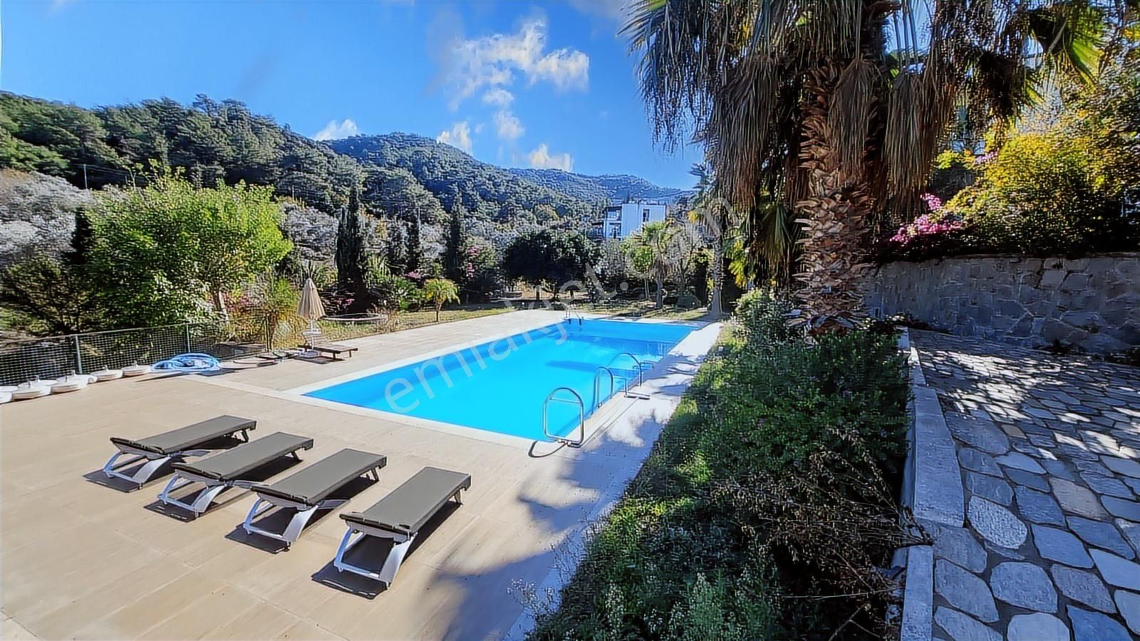 Bodrum Dirmil'de Deniz Manzaralı Ayrı Tapulu Hizmetli Evli Villa - Görsel 35