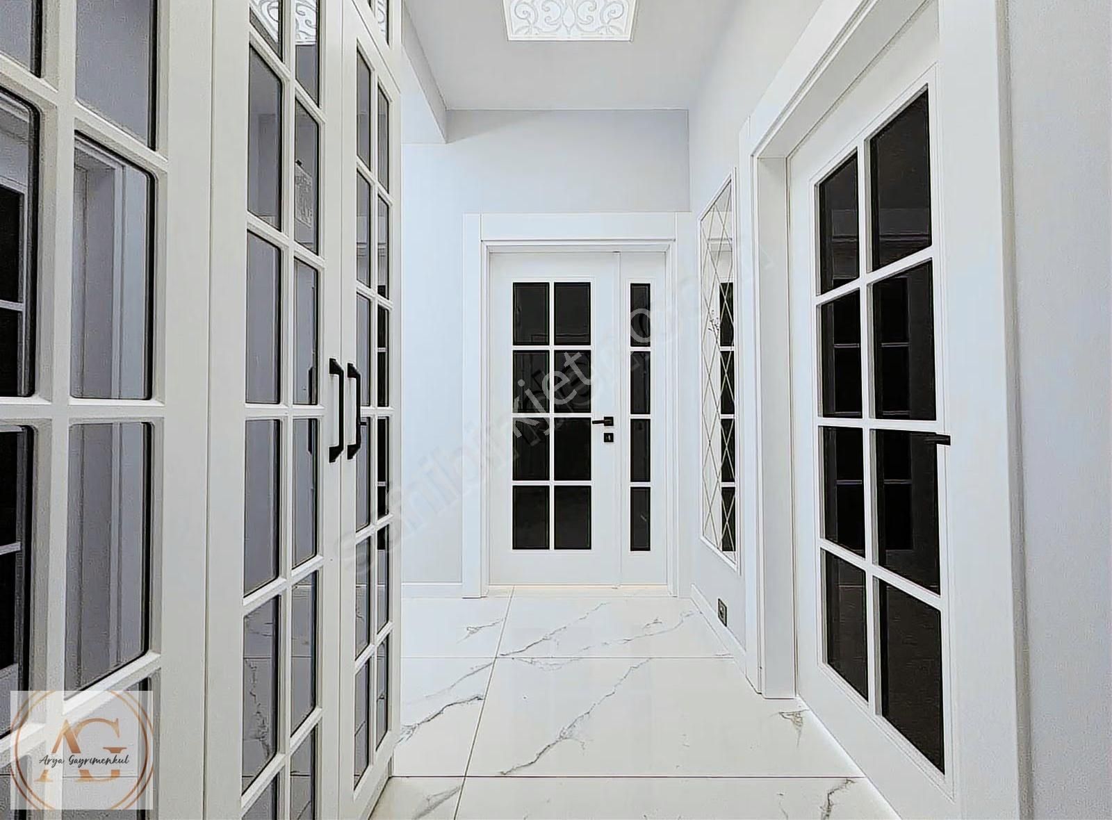 Arya'dan Güre'de Şık Tasarımlı Denize Yakın 4+1 Lüks Villa - Görsel 11