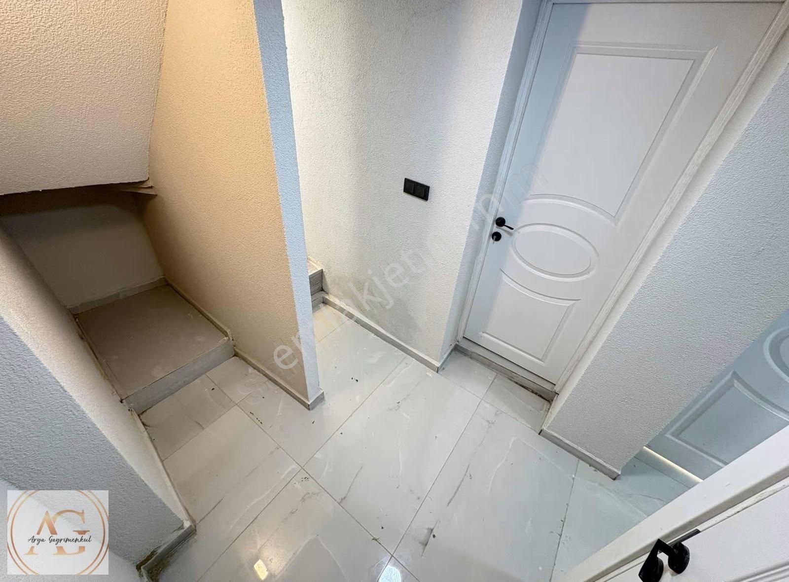 Arya'dan Kızılkeçili Köyün'de Bahçeli Dubleks Ev - Görsel 31