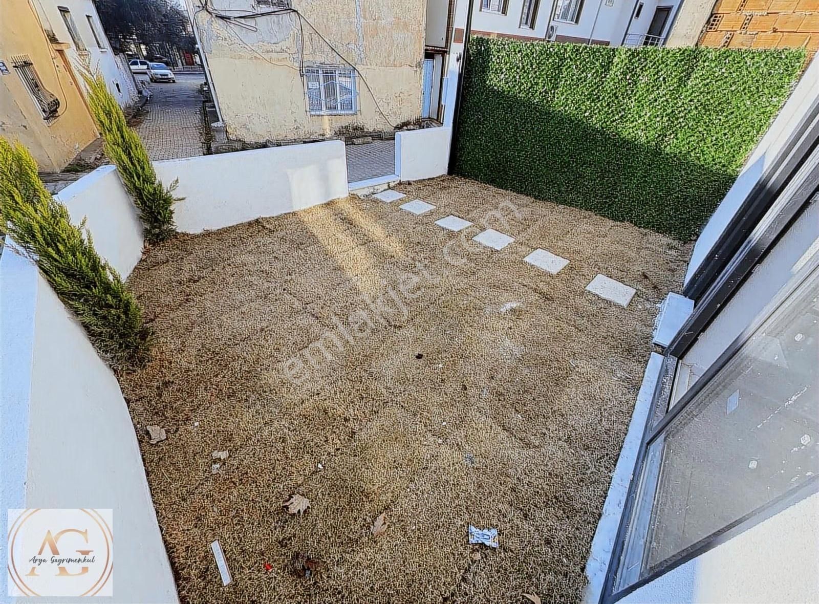 Arya'dan Kızılkeçili Köyün'de Bahçeli Dubleks Ev - Görsel 29