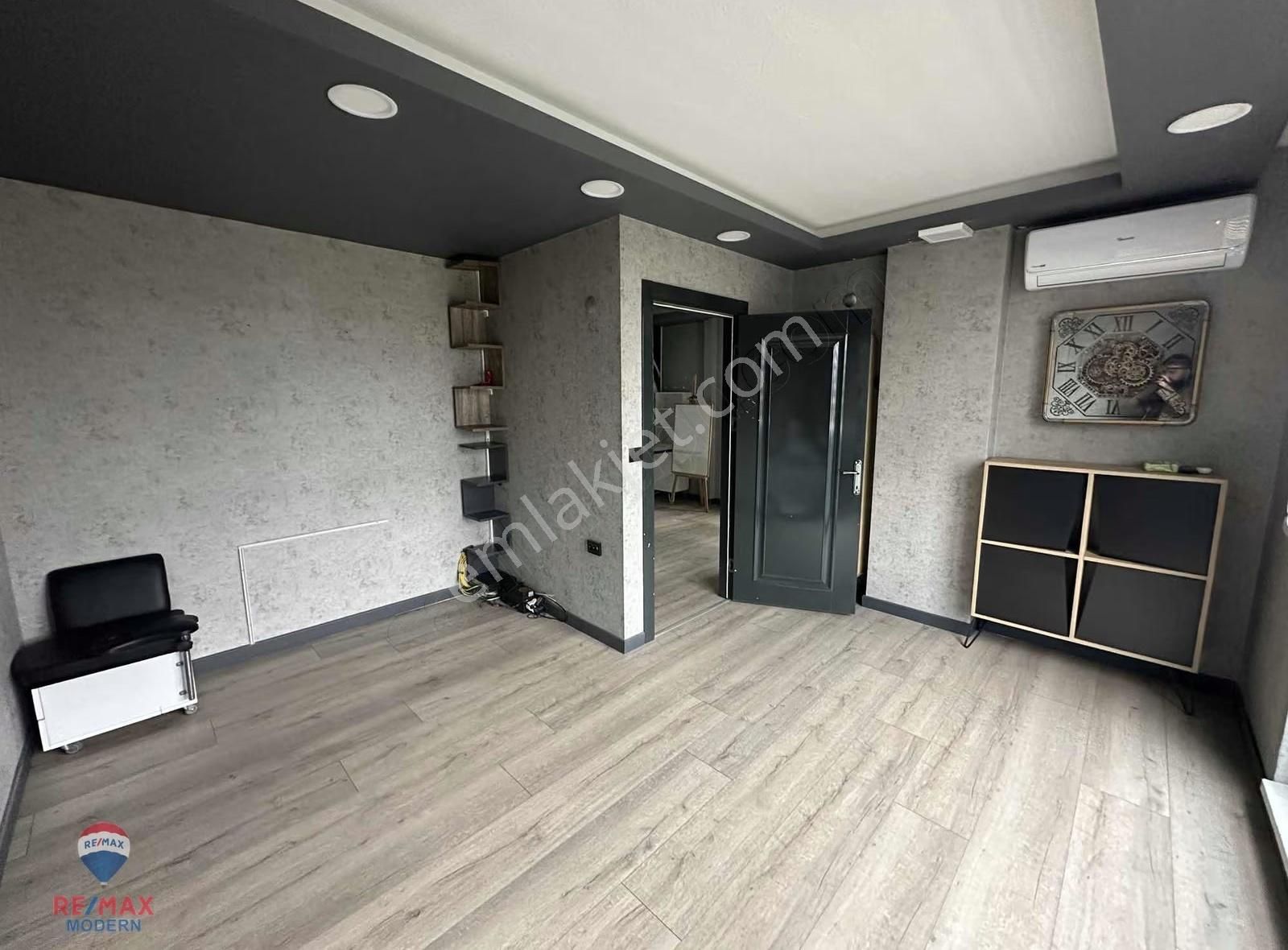 Samet'ten Körfez Işıklarda Kiralık 1+1 Ofis - Görsel 2