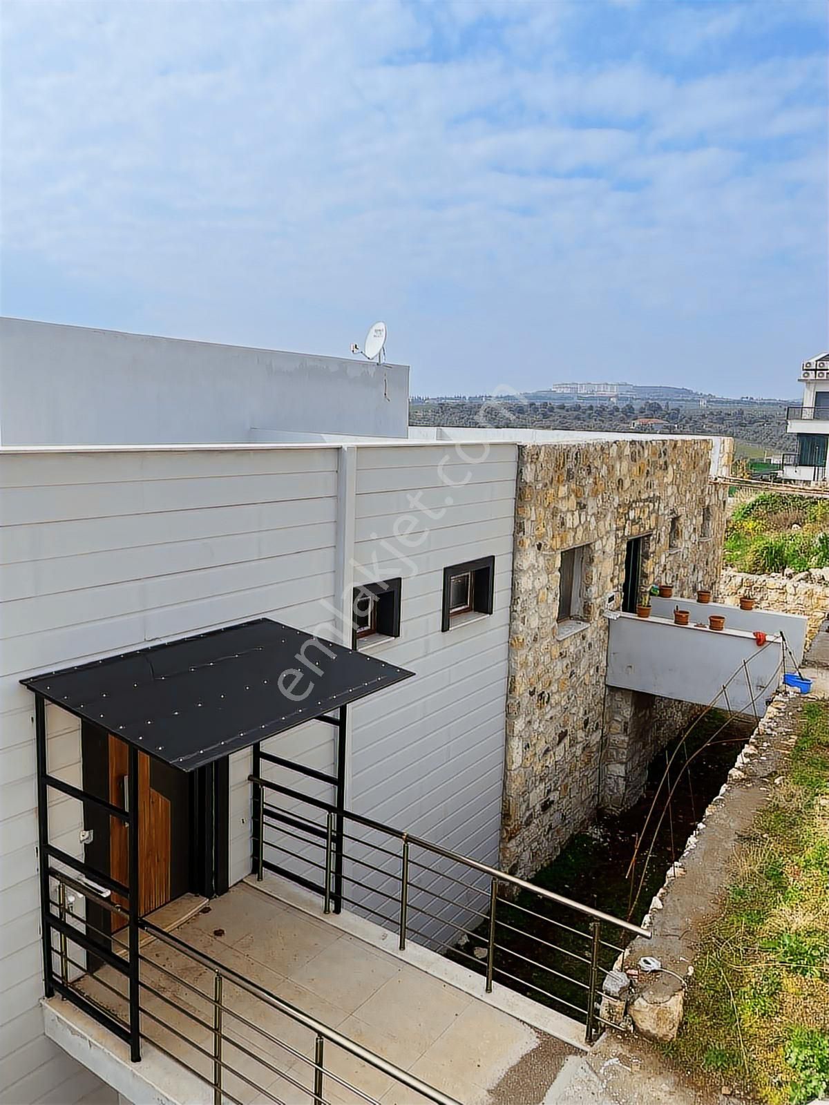 İzmir Foça Foçaköy'de Satılık 300m2 Müstakil Dubleks Taş Villa - Görsel 10