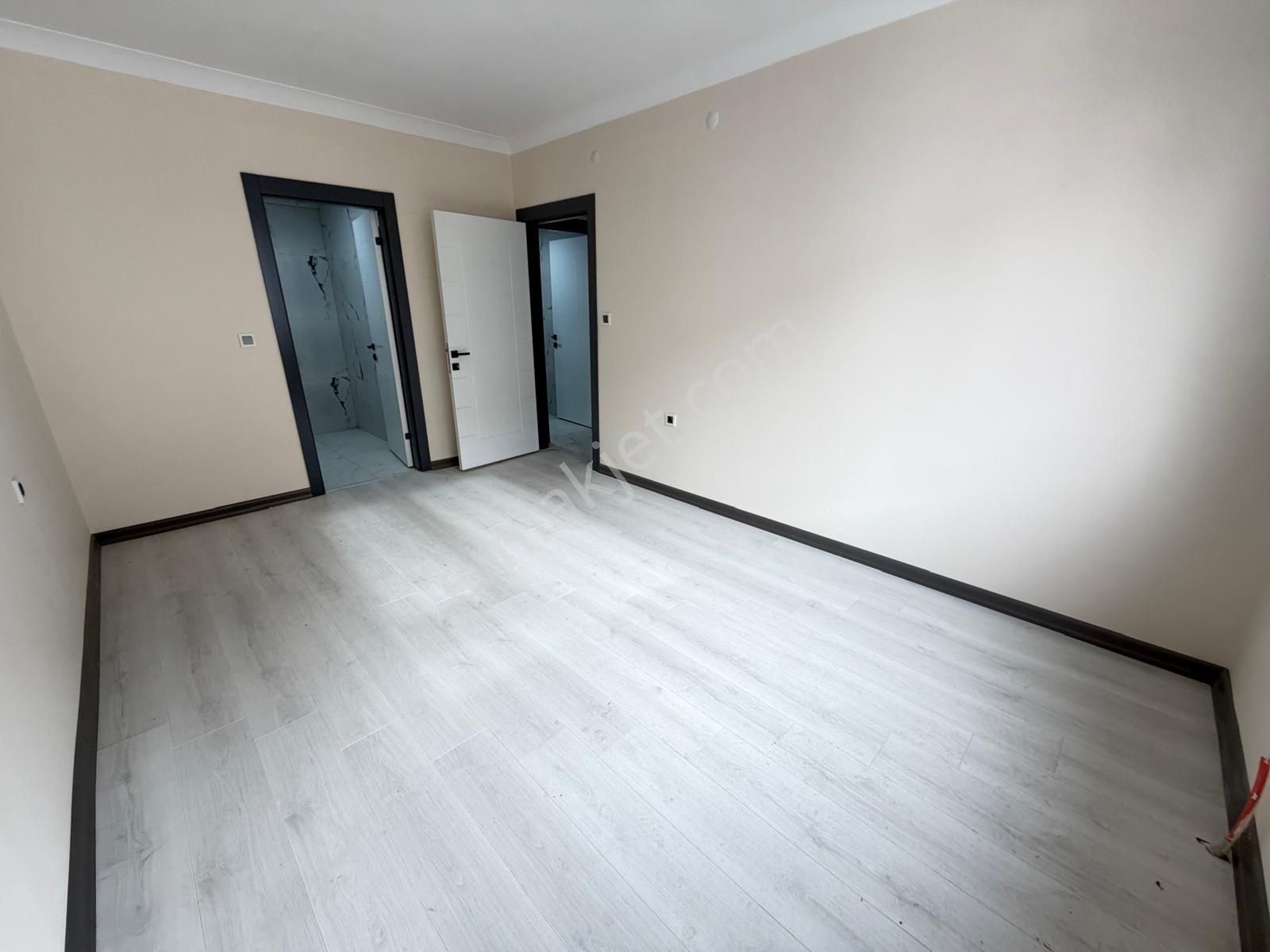 Başpınar Kudüs Parkı.yakını 3.kat 3+1 Ç.banyo Vestiyer Teras Balkonlu Ön Cephe - Görsel 18