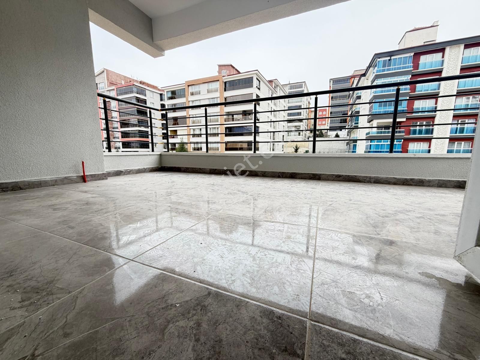 Başpınar Kudüs Parkı.yakını 3.kat 3+1 Ç.banyo Vestiyer Teras Balkonlu Ön Cephe - Görsel 26