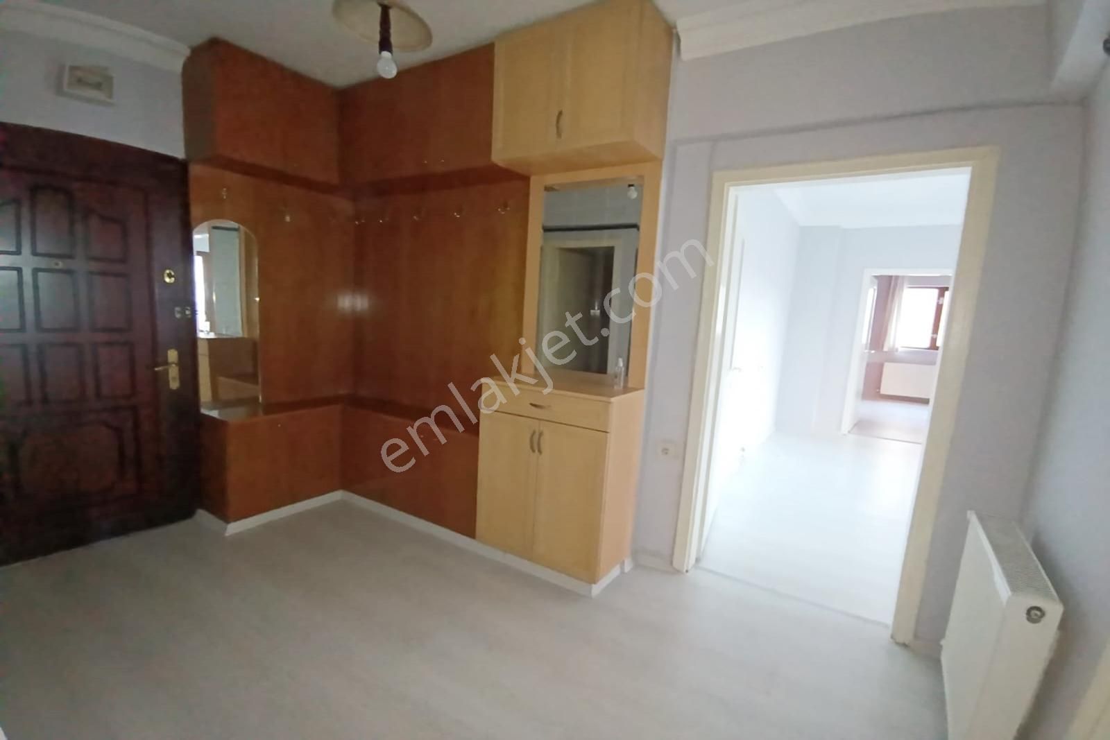 Adnan Menderes Mah Y.giriş Ön Cephe 2+1 Kat Konumlu Metro Yakın - Görsel 25