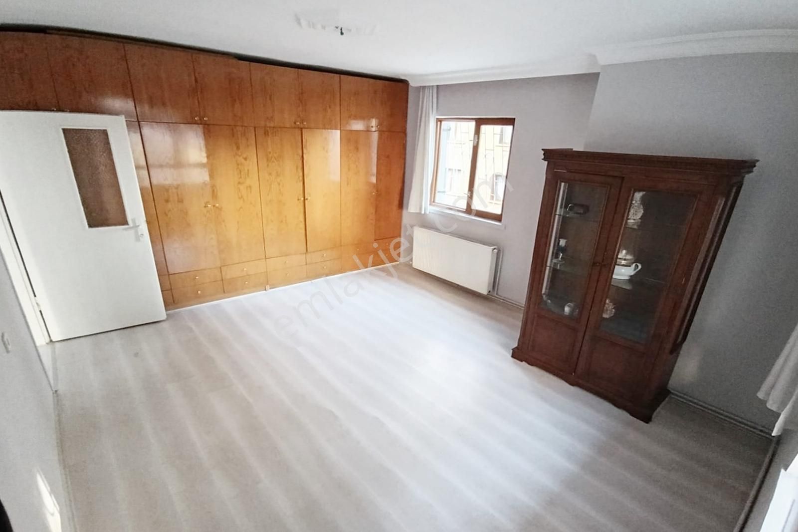 Adnan Menderes Mah Y.giriş Ön Cephe 2+1 Kat Konumlu Metro Yakın - Görsel 22