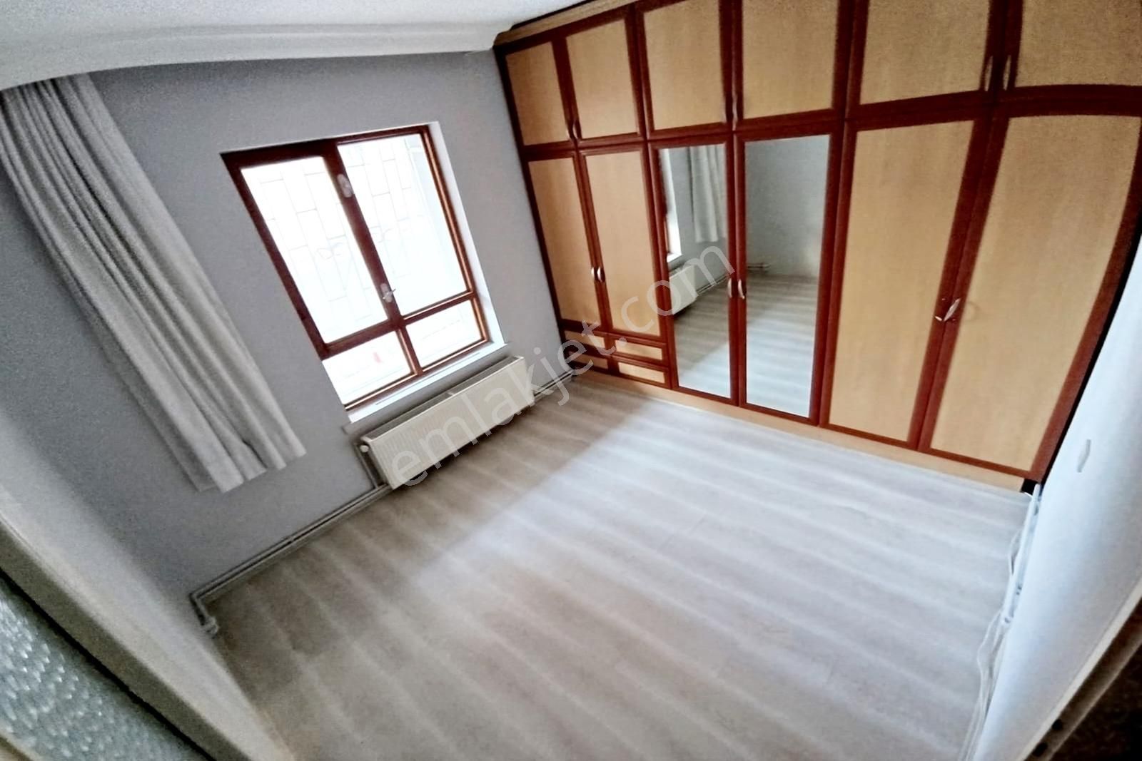 Adnan Menderes Mah Y.giriş Ön Cephe 2+1 Kat Konumlu Metro Yakın - Görsel 7