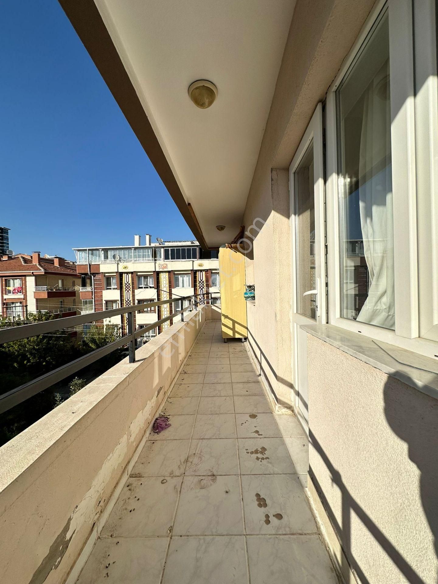 Kalecik Emlaktan Merkez Mahallesin'de Masrafsız Öncephe 3+1 Daire - Görsel 28