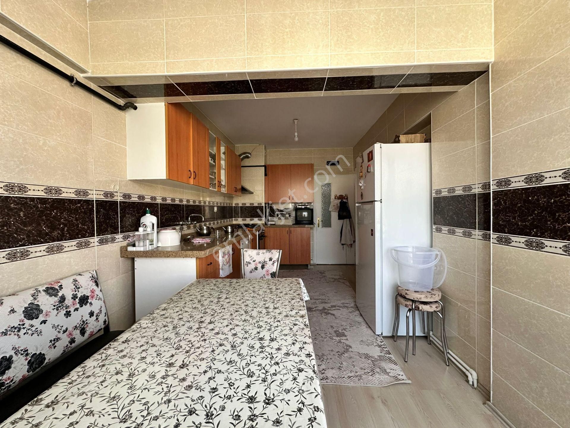 Kalecik Emlaktan Merkez Mahallesin'de Masrafsız Öncephe 3+1 Daire - Görsel 5