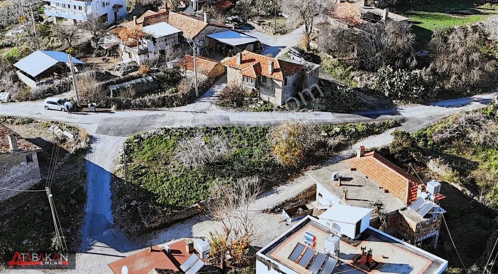 Yukarıışıklar'da Satılık 3 Adet Arsa - Görsel 3
