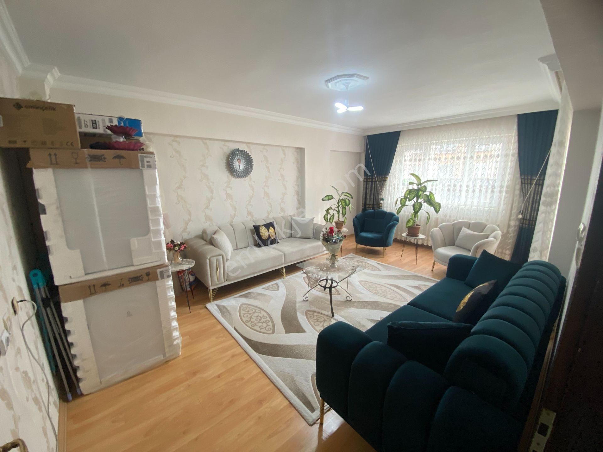 Sincan Buhara Caddesi Cepheli 1.kat Satılık 3+1 Daire