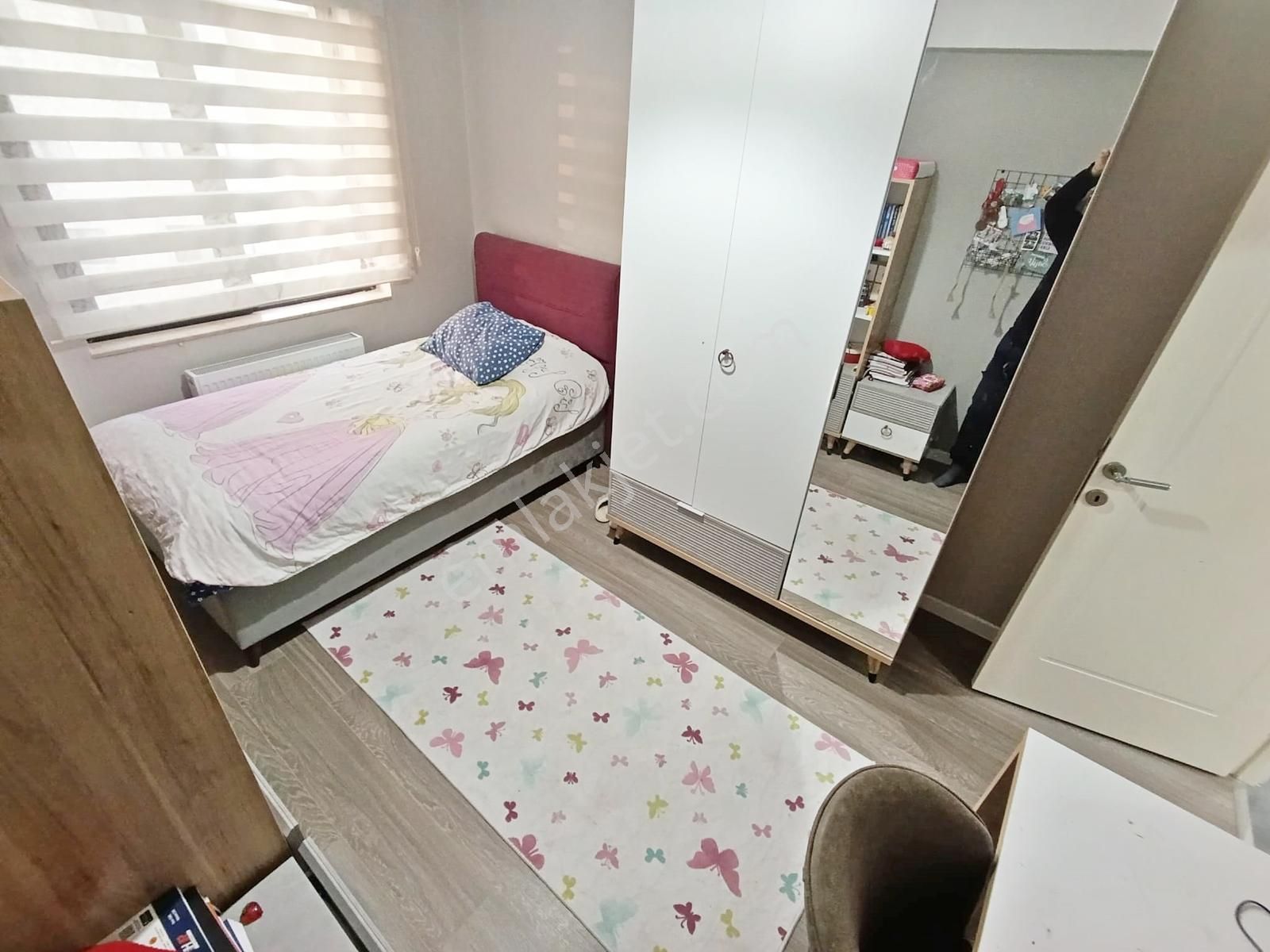 Göksu Parkı Yanı 4 Dönüm Arsa Üzerinde 4+1 Sitede Ön Cephe Daire - Görsel 25