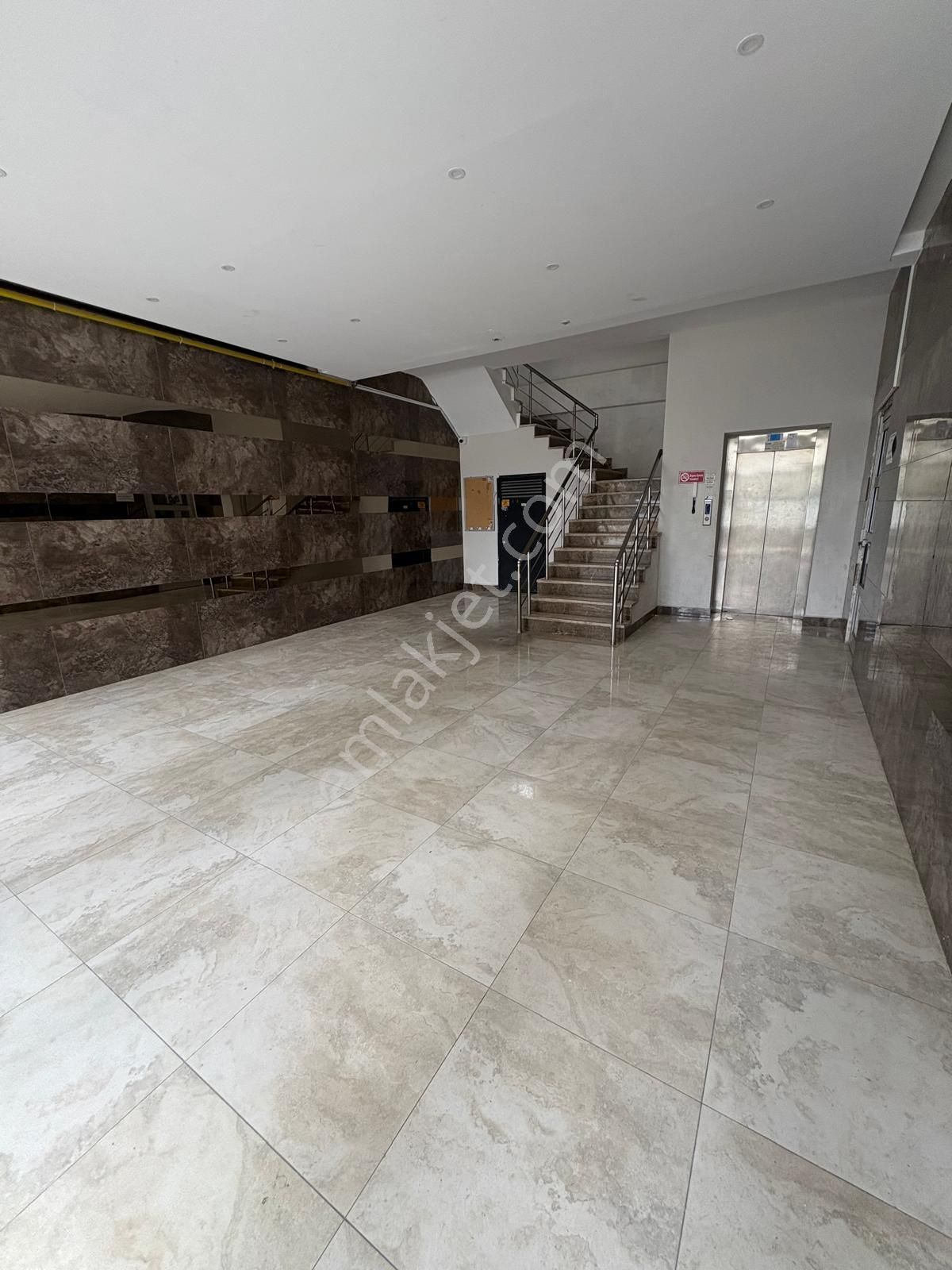 Görüklede Ayrı Mutfaklı Teraslı 90 M2 1+1 Dubleks Satılık Daire - Görsel 2