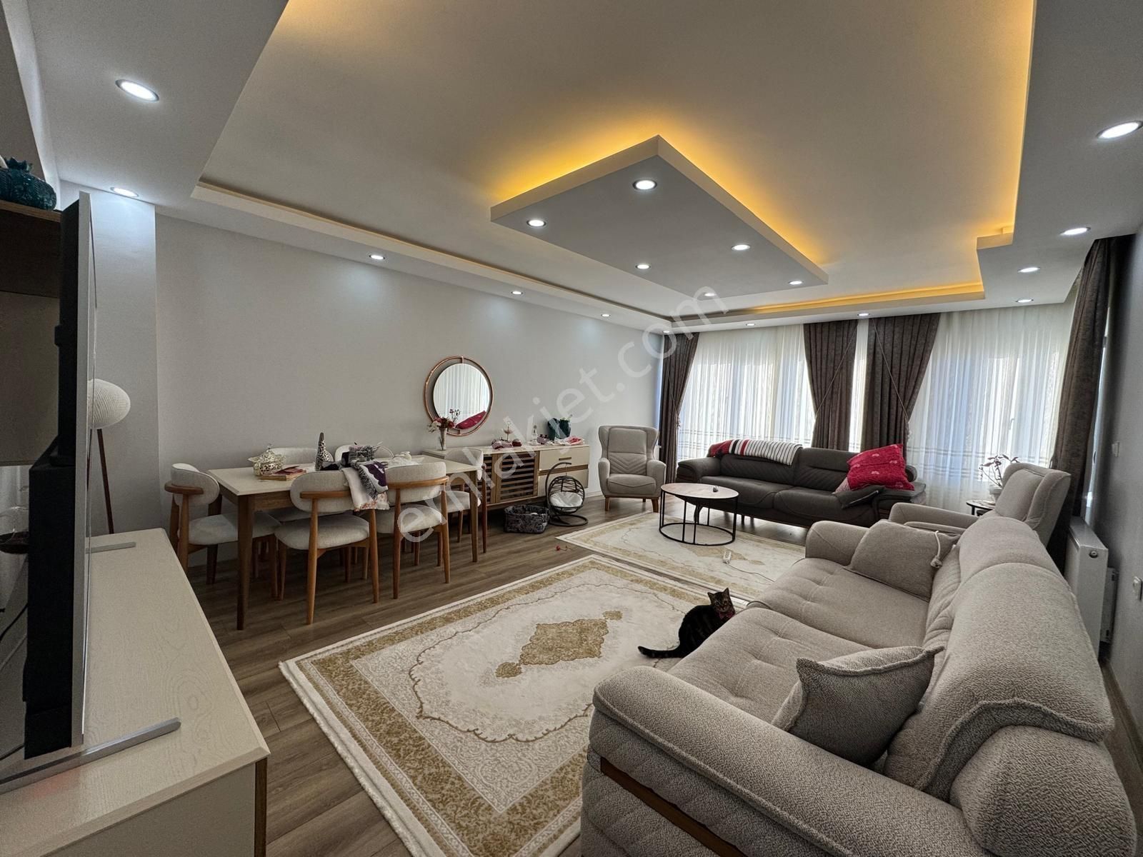 Pursaklar Sarayda 3+1 Geniş Full Yapılı Site İçinde Acil Satılık