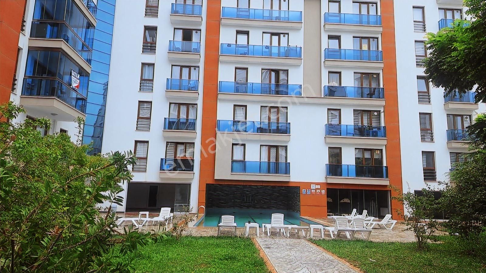 Havuzlu Site İçerisinde Emsalsiz Fiyat Eşyalı Kiracılı 1+1 - Görsel 6