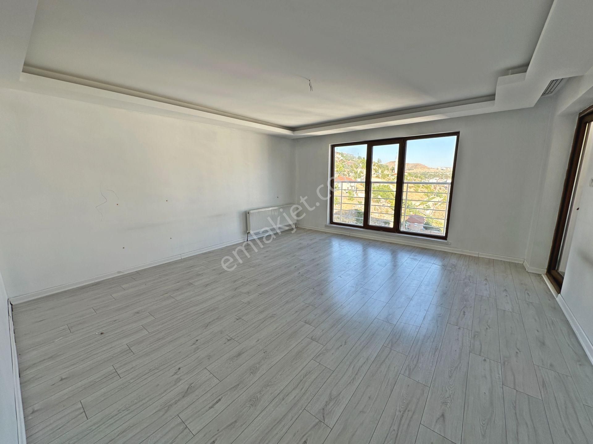 Hürel Mahallesinde Site İçinde Manzaralı Önü Açık 4+1 Satılık Daire - Görsel 11