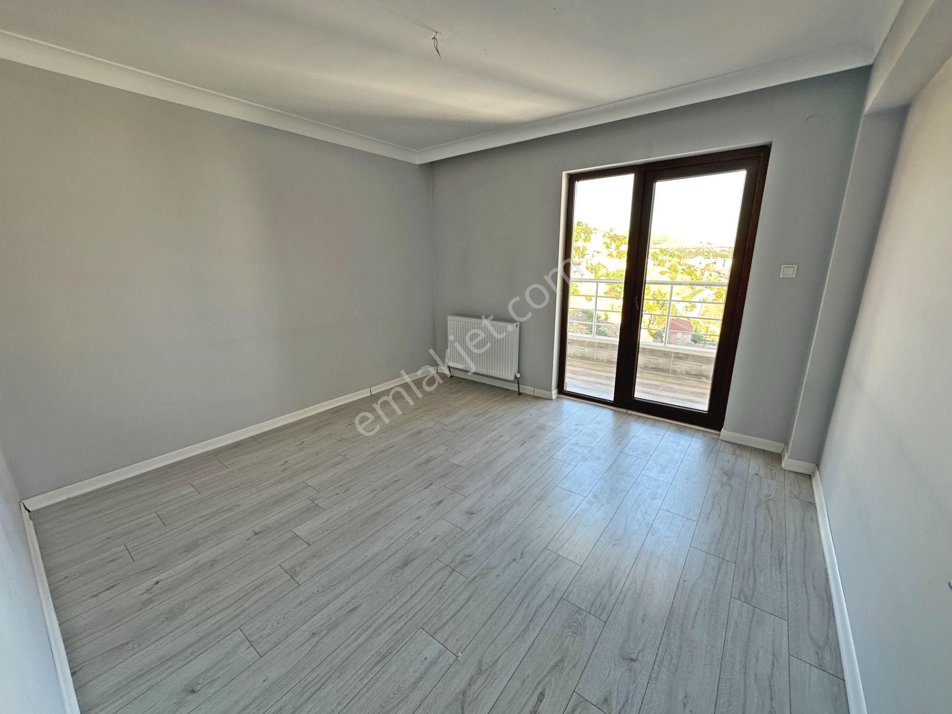 Hürel Mahallesinde Site İçinde Manzaralı Önü Açık 4+1 Satılık Daire - Görsel 16