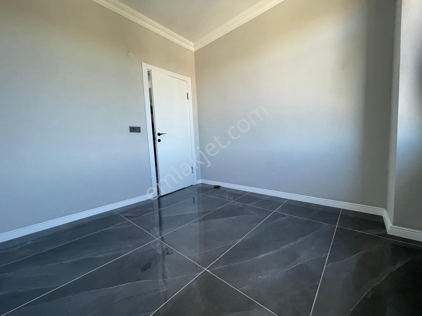 Havuzlu Sıfır Teraslı 2+1 Fırsat Dairemiz - Görsel 16